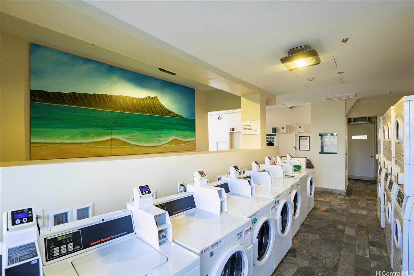 445 Seaside Ave Honolulu - Rental - photo 20 of 23