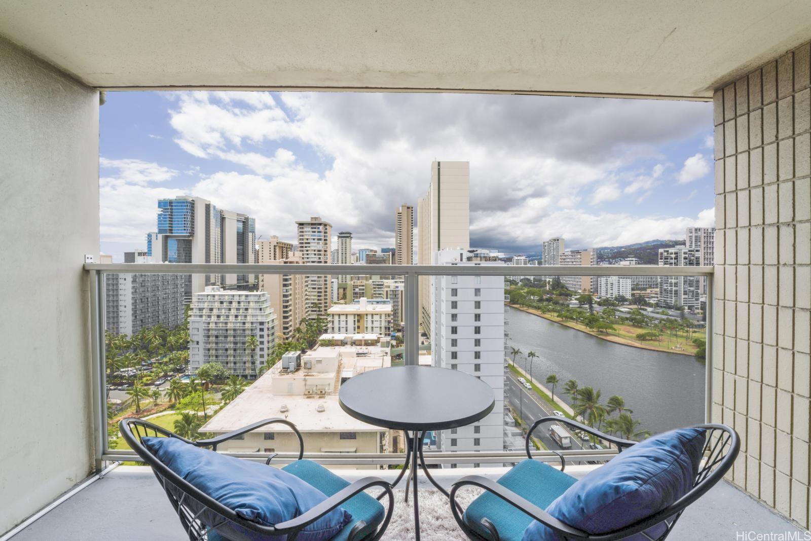 445 Seaside Ave Honolulu - Rental - photo 12 of 18