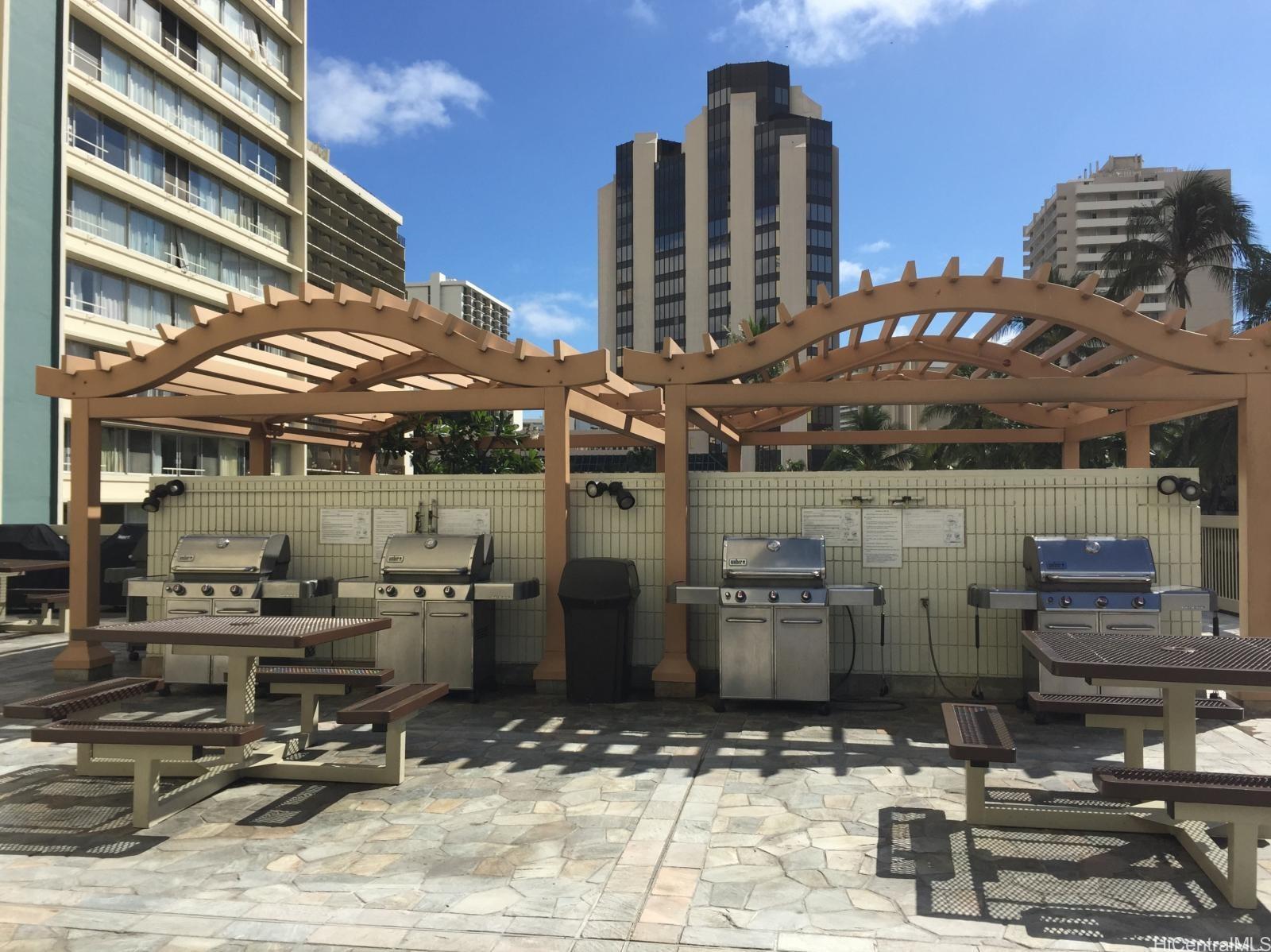 445 Seaside Ave Honolulu - Rental - photo 17 of 18