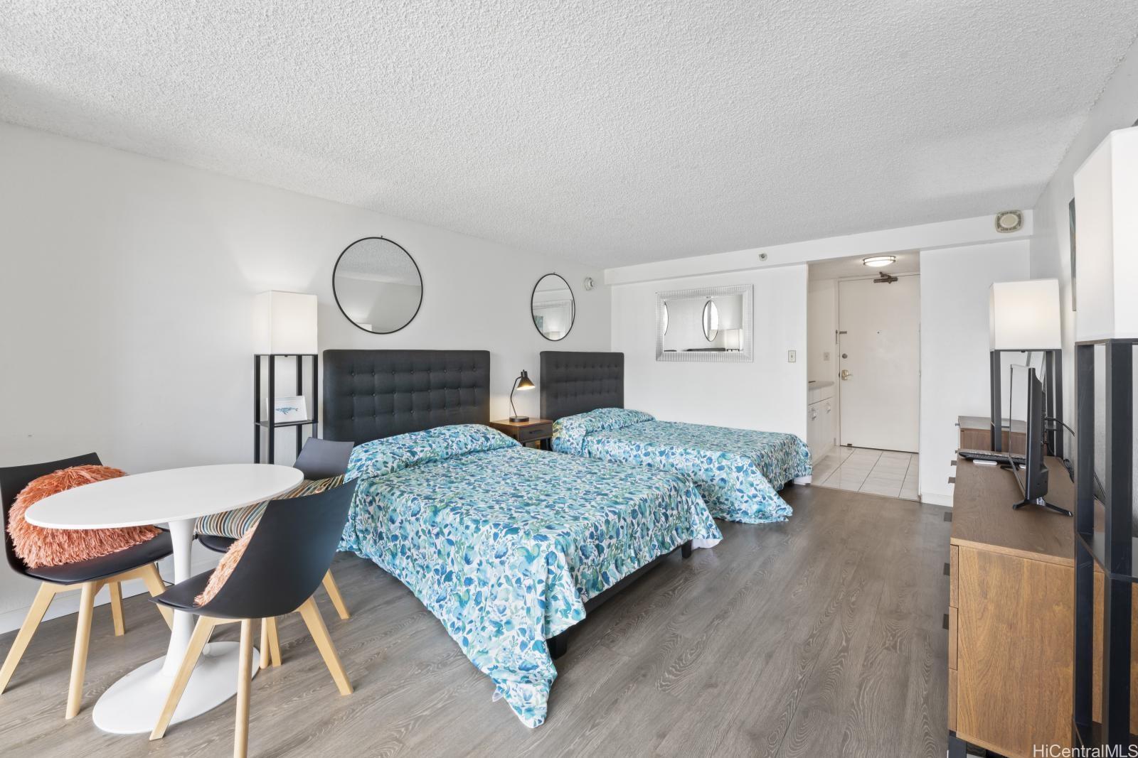 445 Seaside Ave Honolulu - Rental - photo 3 of 18