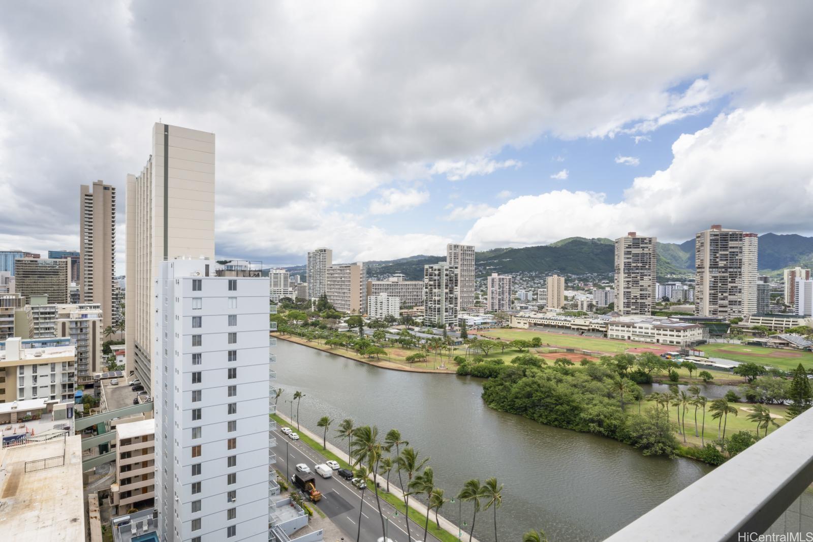 445 Seaside Ave Honolulu - Rental - photo 8 of 18