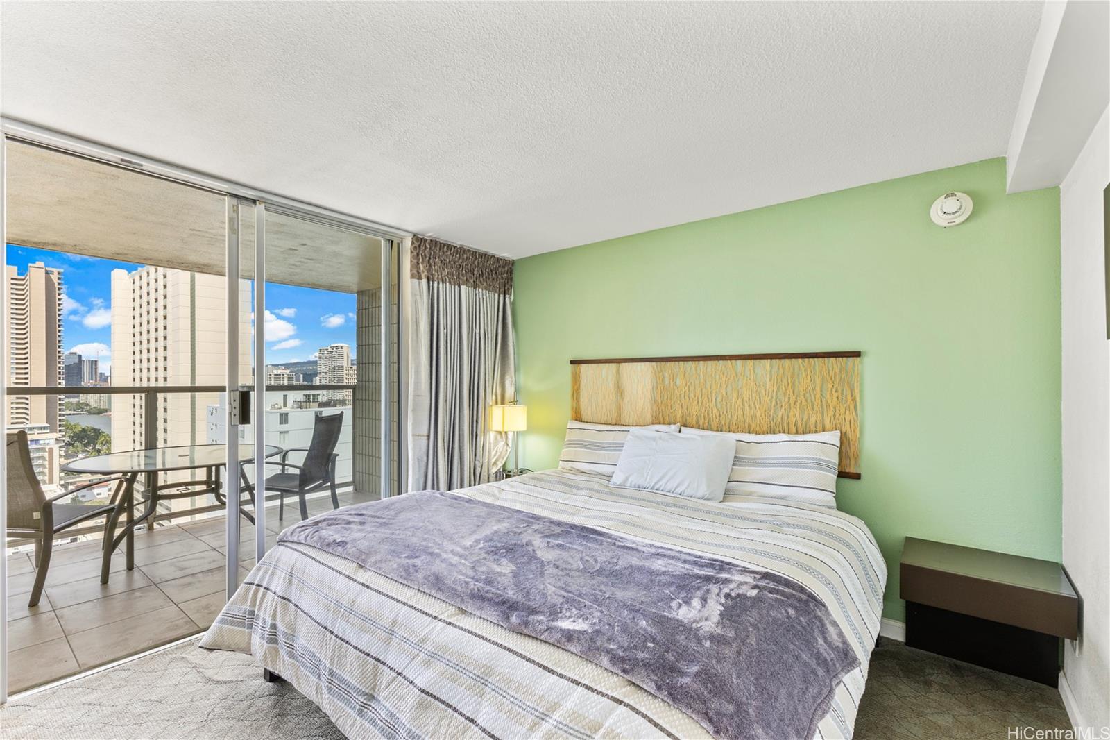 445 Seaside Ave Honolulu - Rental - photo 13 of 24