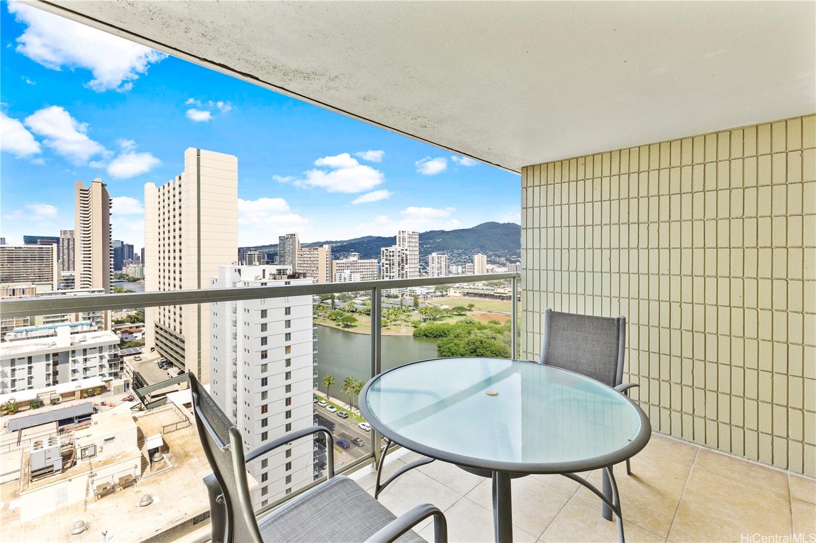 445 Seaside Ave Honolulu - Rental - photo 16 of 24