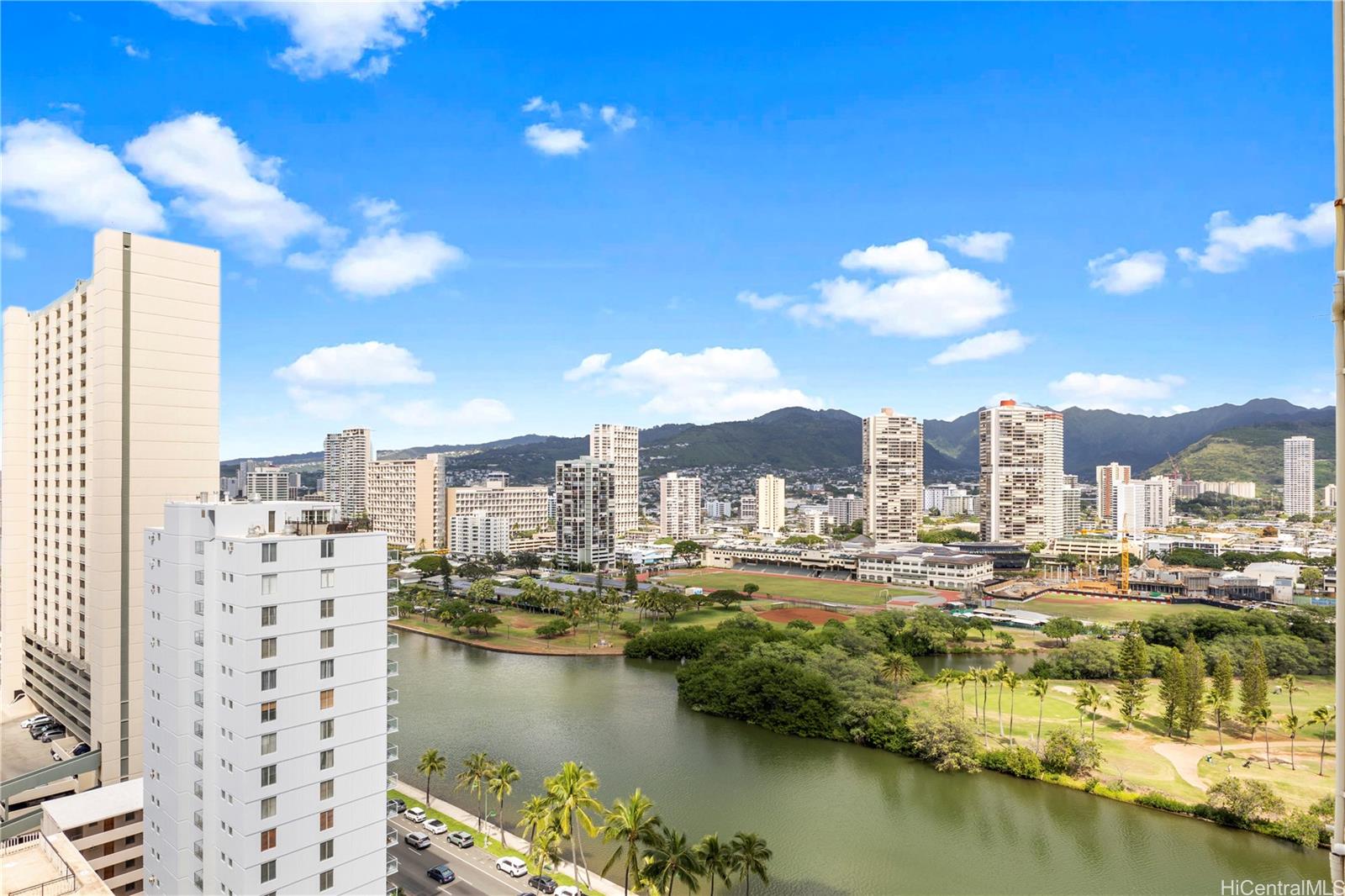 445 Seaside Ave Honolulu - Rental - photo 18 of 24