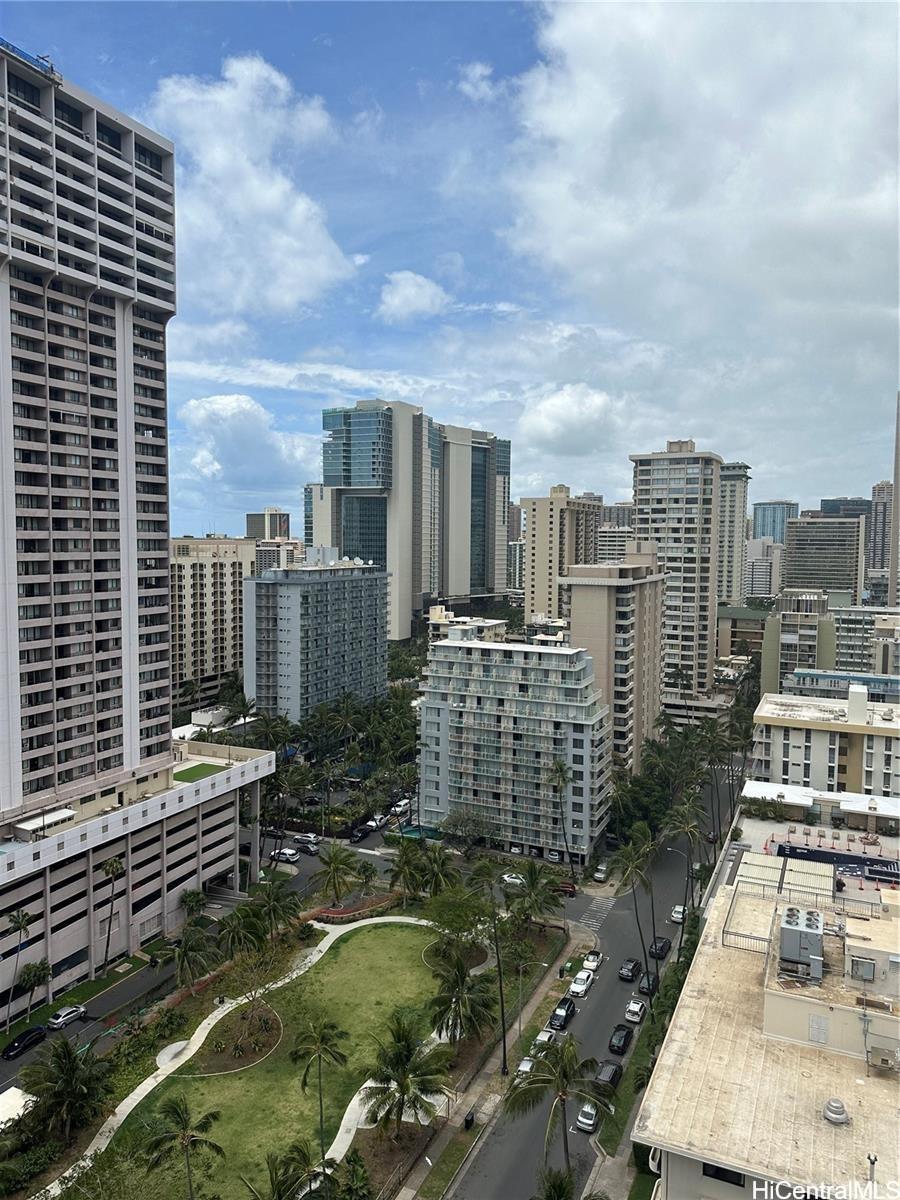 445 Seaside Ave Honolulu - Rental - photo 2 of 18