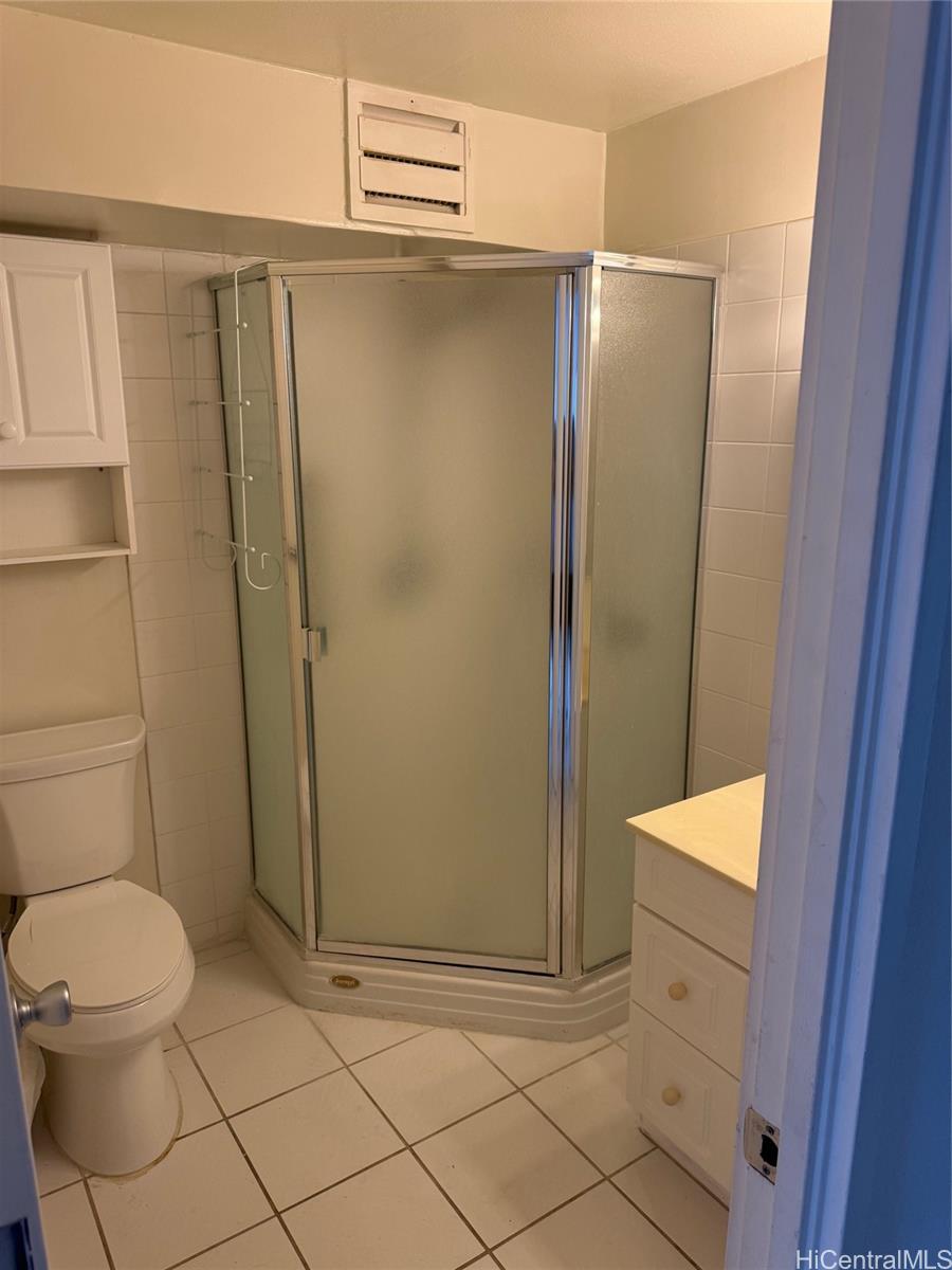 445 Seaside Ave Honolulu - Rental - photo 12 of 18