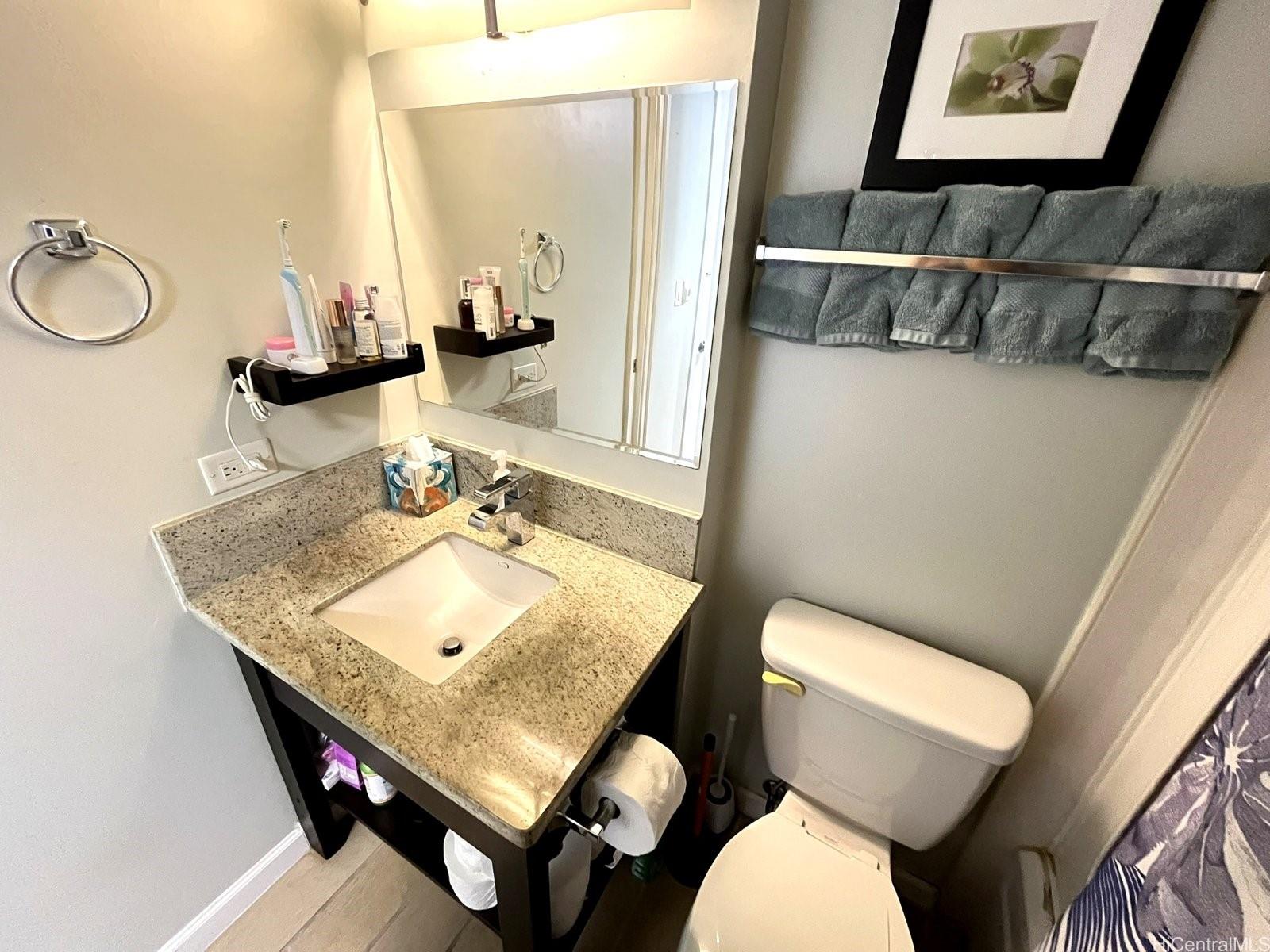 Island Colony condo # 2406, Honolulu, Hawaii - photo 7 of 13