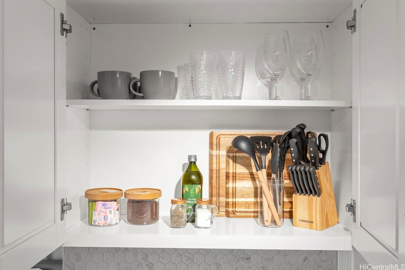 Island Colony condo # 2415, Honolulu, Hawaii - photo 14 of 25