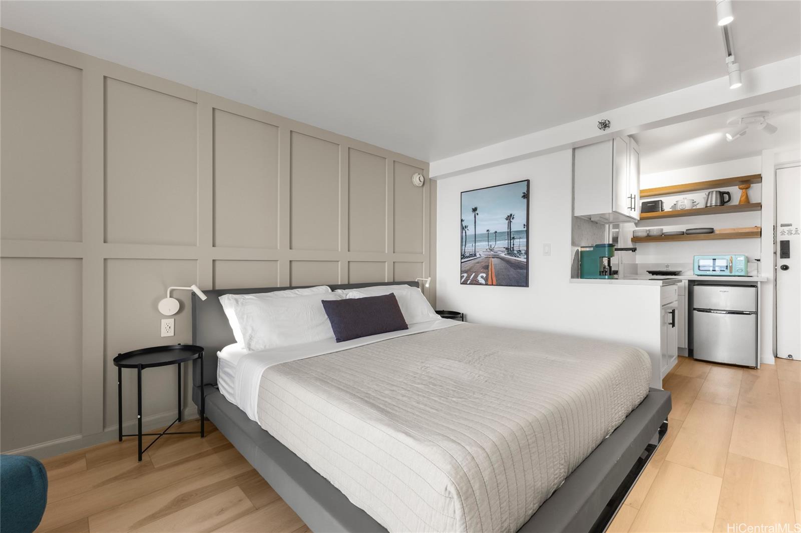 Island Colony condo # 2415, Honolulu, Hawaii - photo 6 of 25