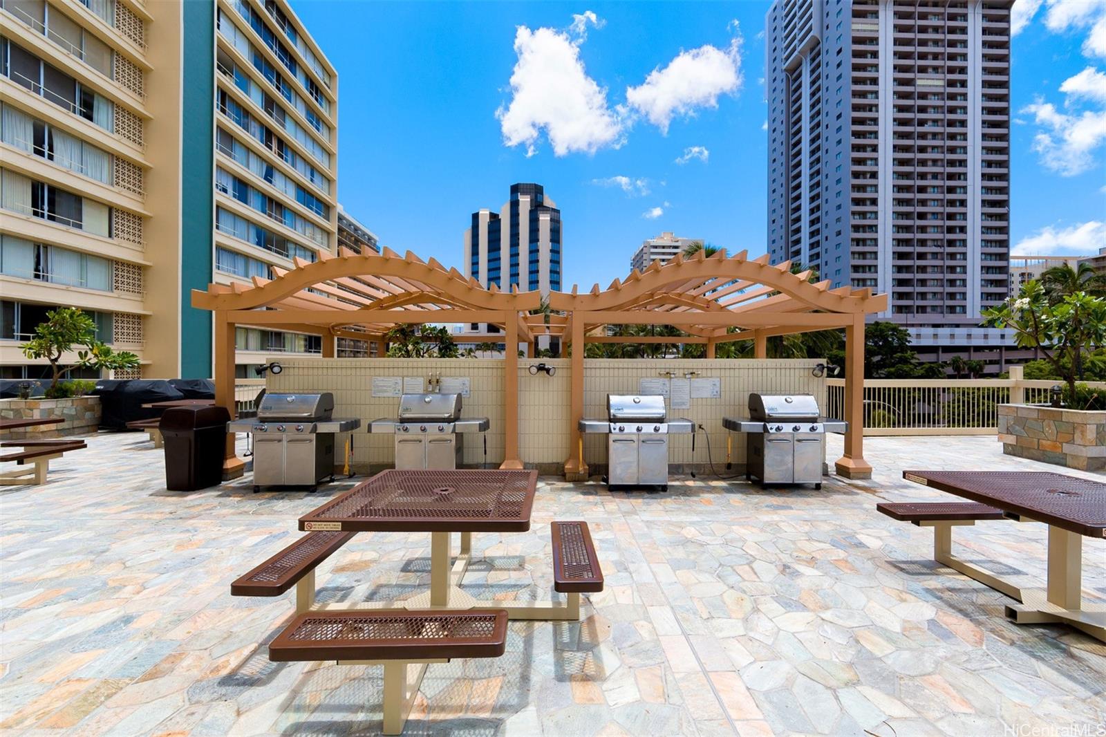 Island Colony condo # 2506, Honolulu, Hawaii - photo 11 of 12