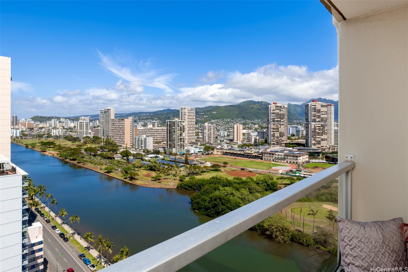 Island Colony condo # 2506, Honolulu, Hawaii - photo 3 of 12