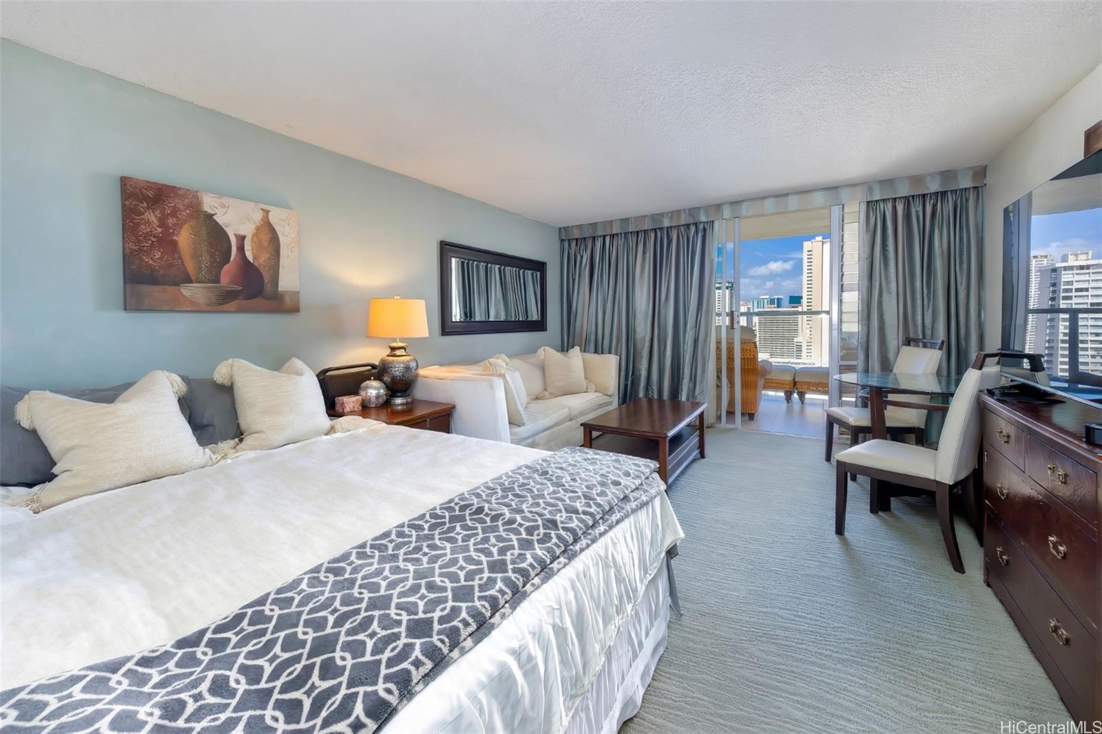 Island Colony condo # 2506, Honolulu, Hawaii - photo 5 of 12