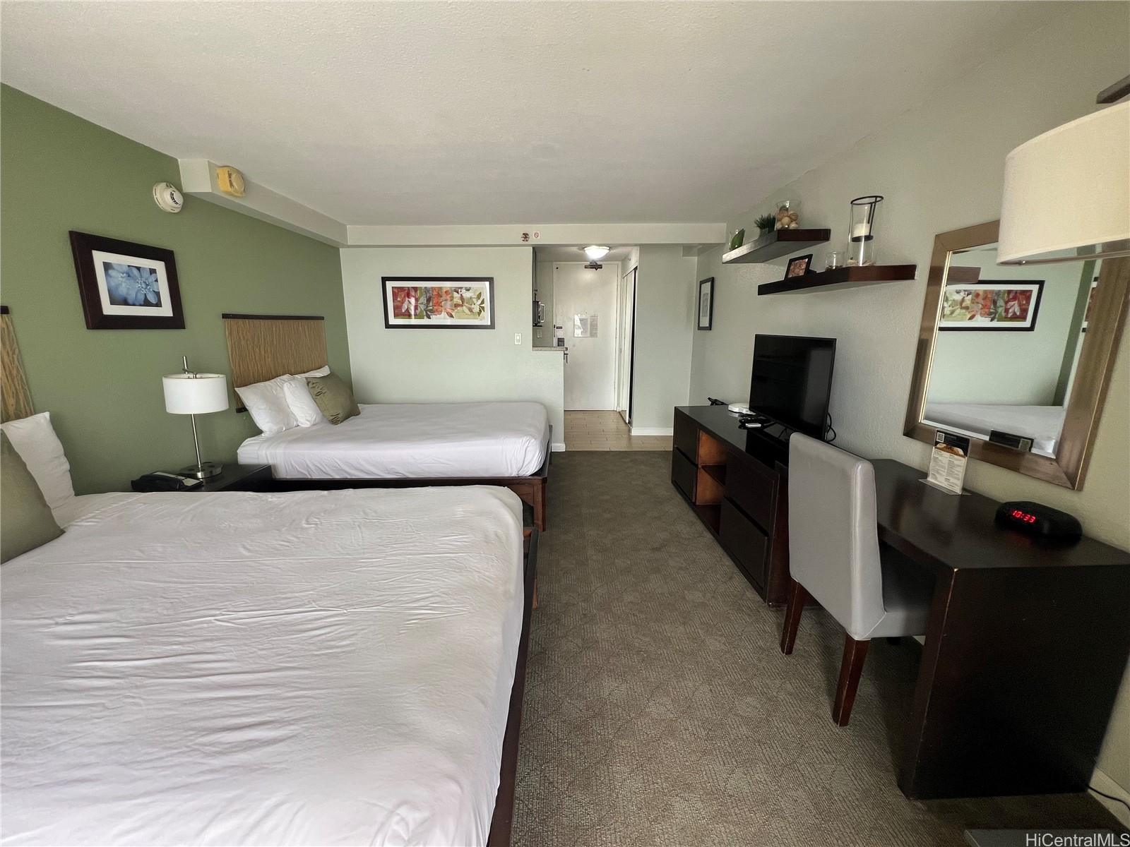 Island Colony condo # 2519, Honolulu, Hawaii - photo 3 of 18