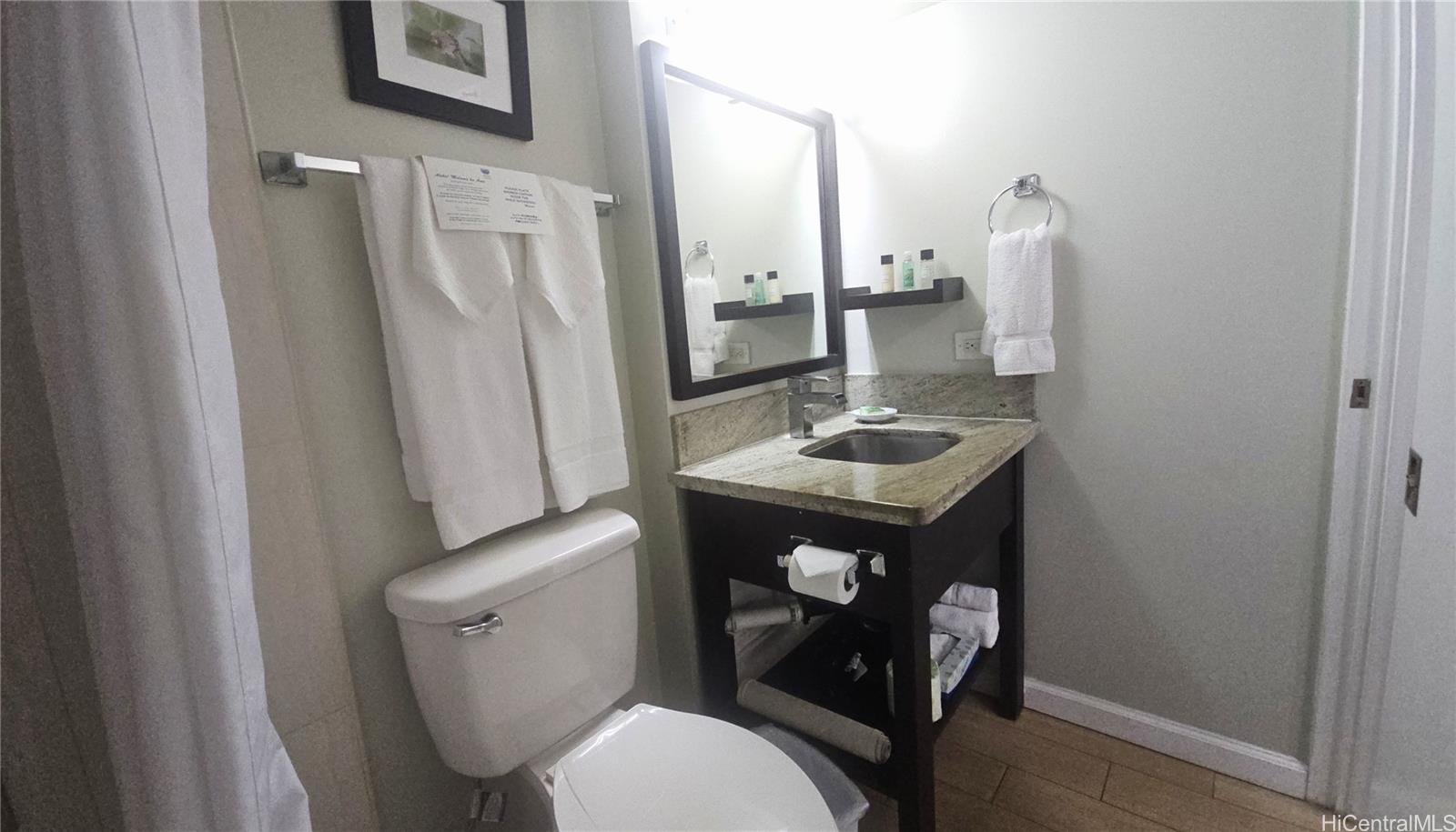 Island Colony condo # 2608, Honolulu, Hawaii - photo 11 of 19