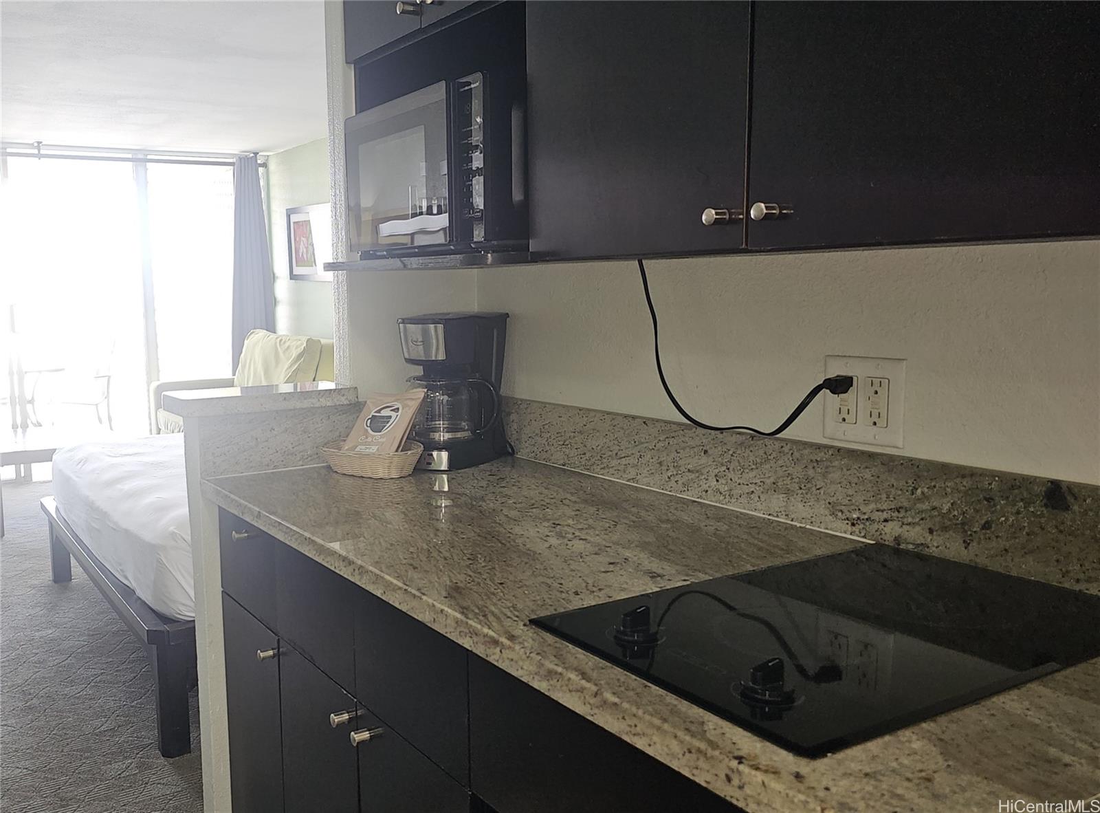 Island Colony condo # 2608, Honolulu, Hawaii - photo 9 of 19