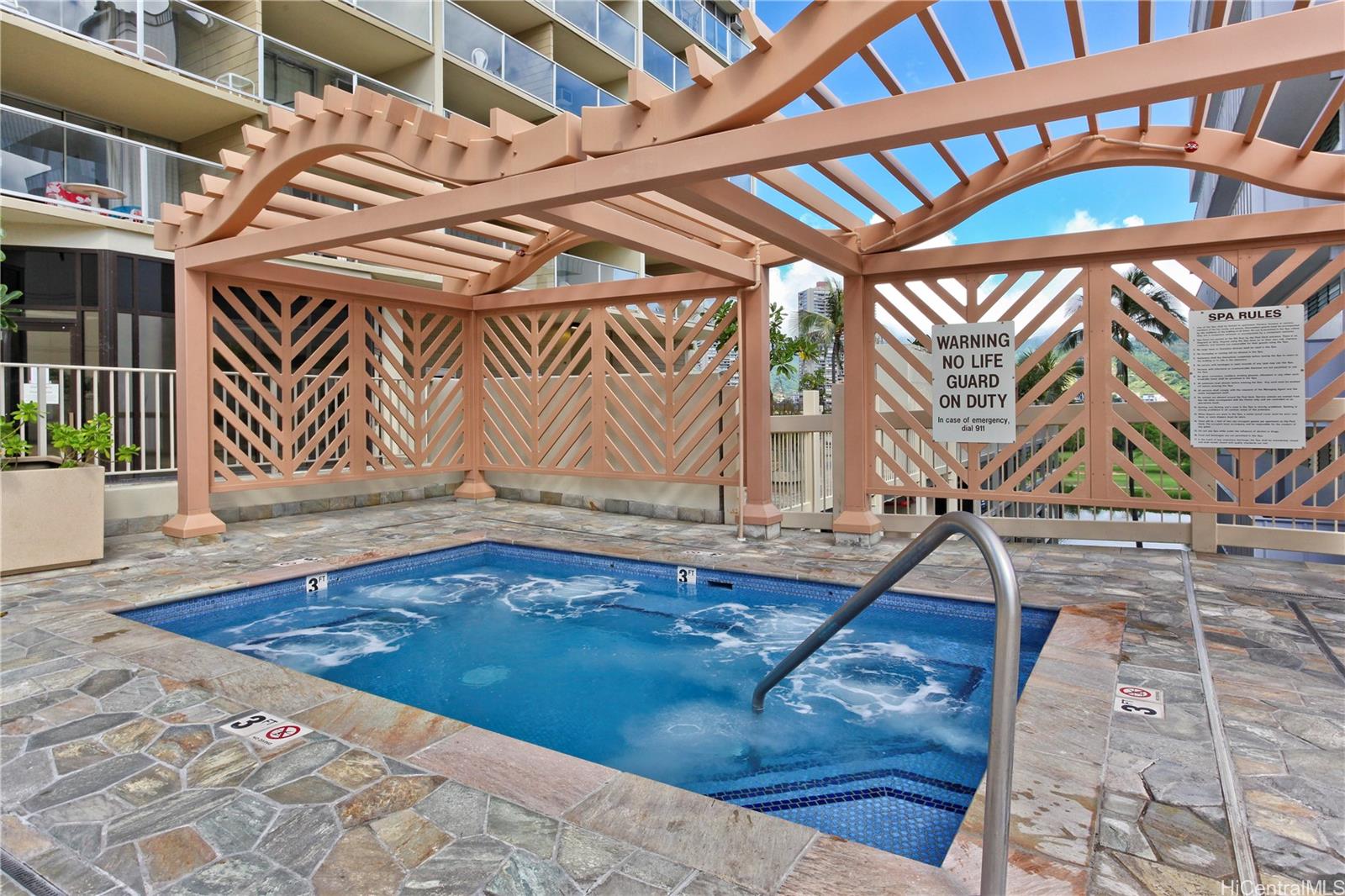 445 Seaside Ave Honolulu - Rental - photo 17 of 22