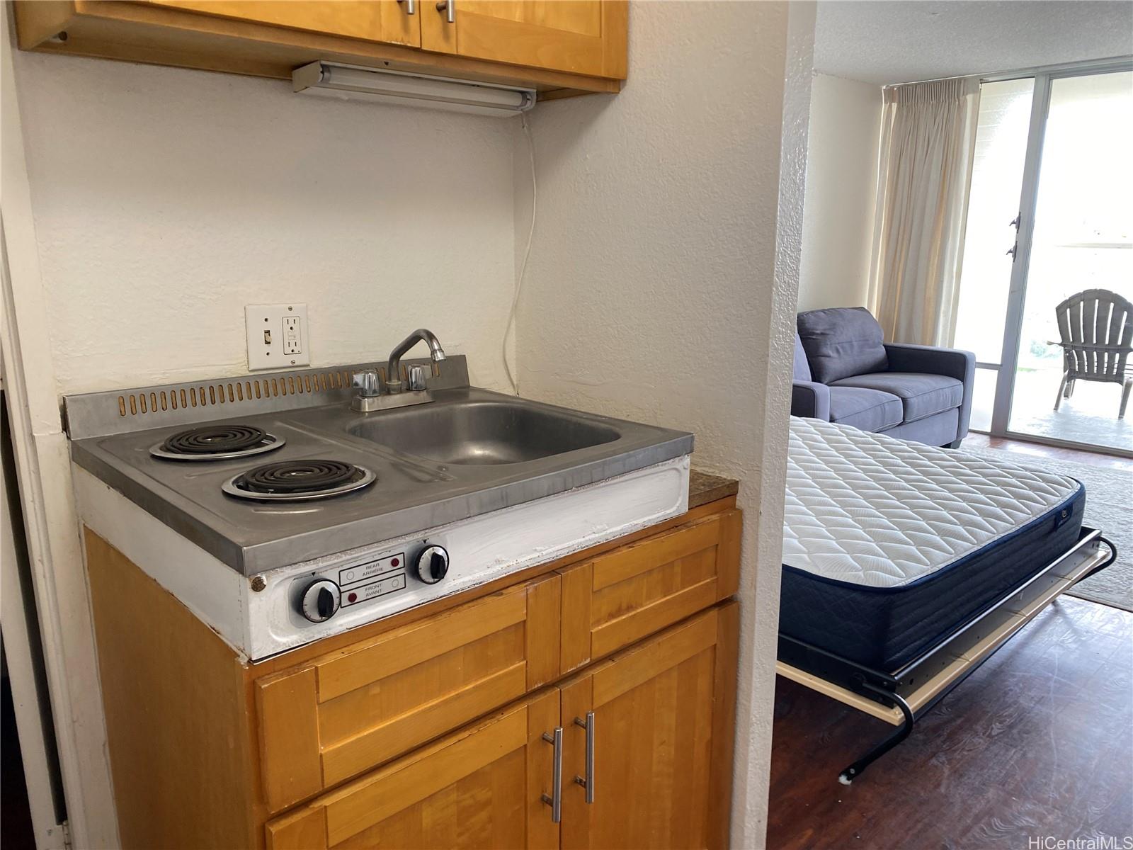 445 Seaside Ave Honolulu - Rental - photo 4 of 22