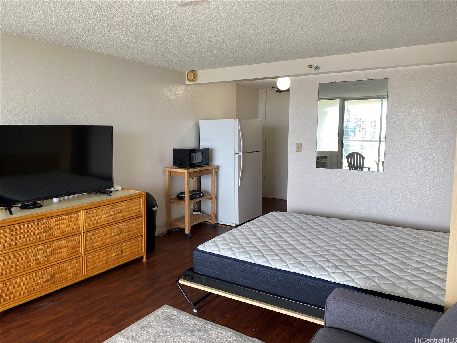 445 Seaside Ave Honolulu - Rental - photo 6 of 22