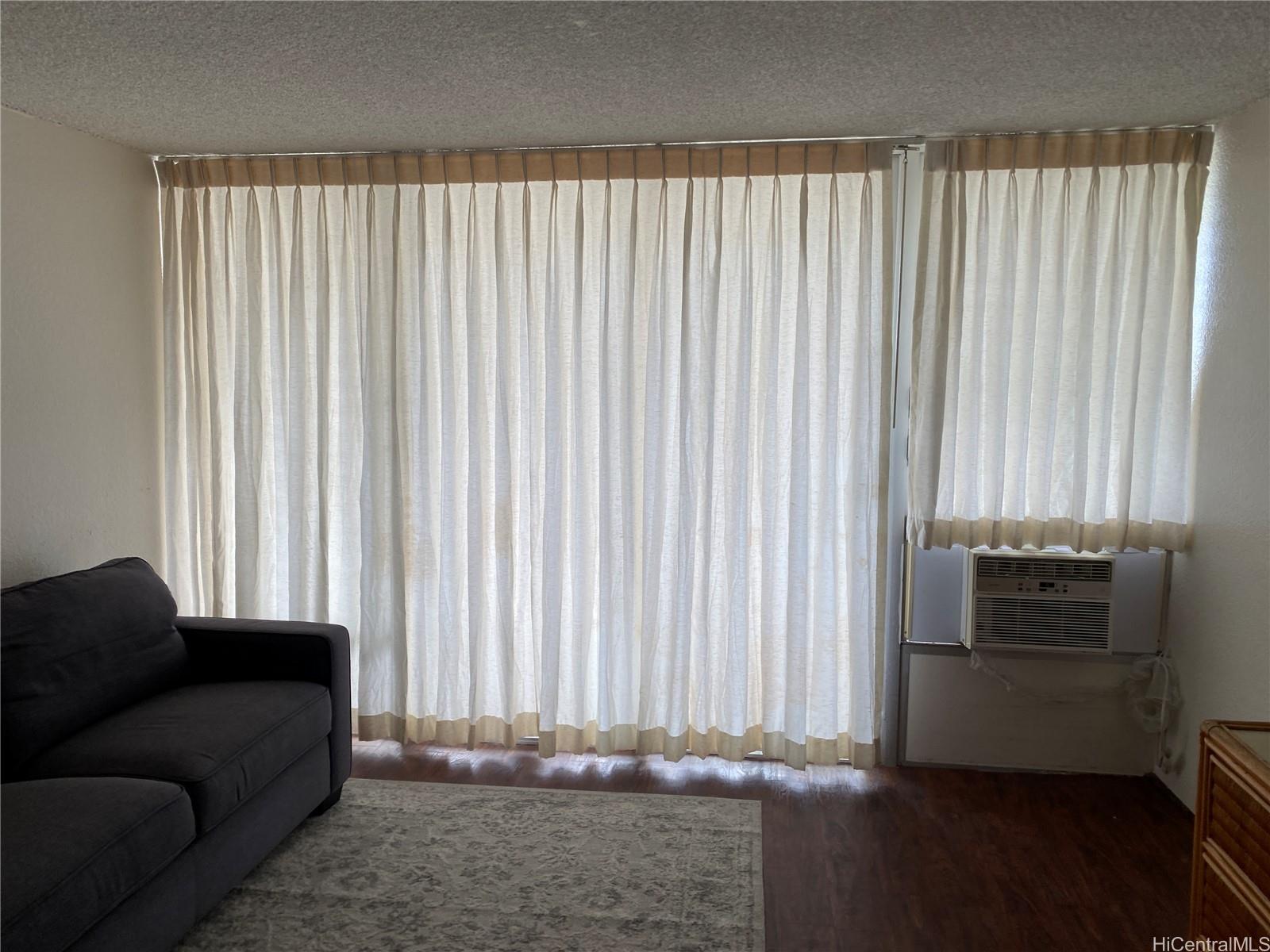 445 Seaside Ave Honolulu - Rental - photo 10 of 22