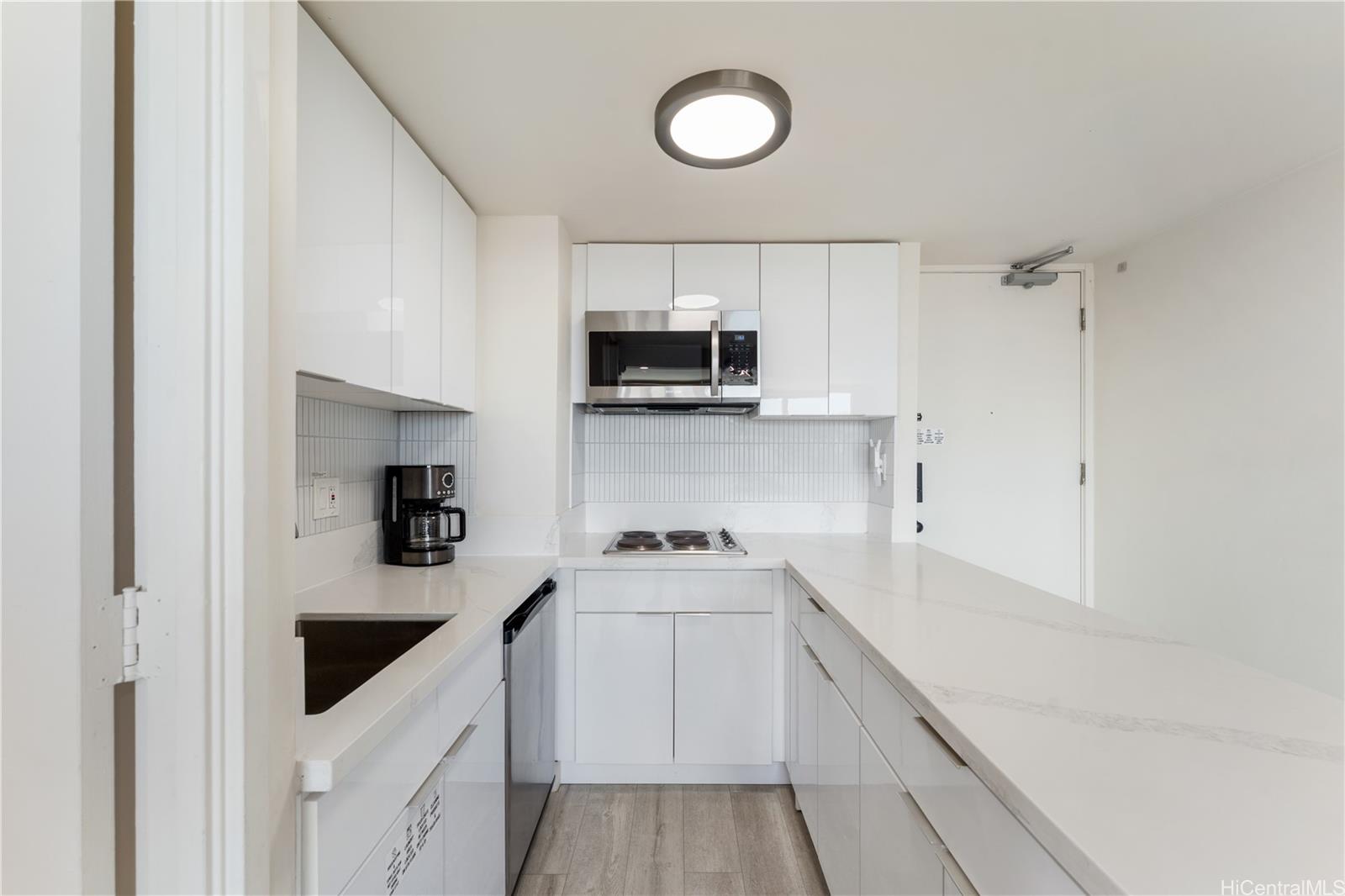 Island Colony condo # 2620, Honolulu, Hawaii - photo 7 of 14