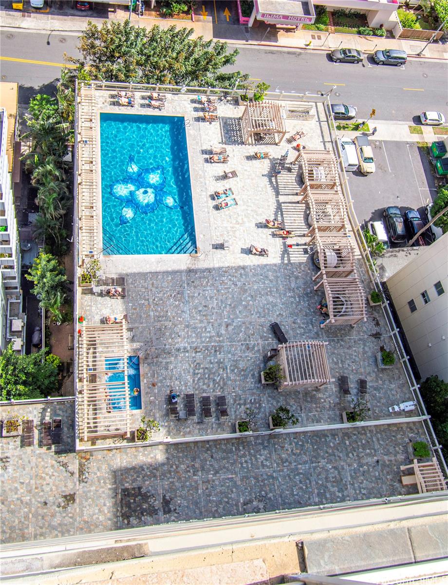 445 Seaside Ave Honolulu - Rental - photo 11 of 17