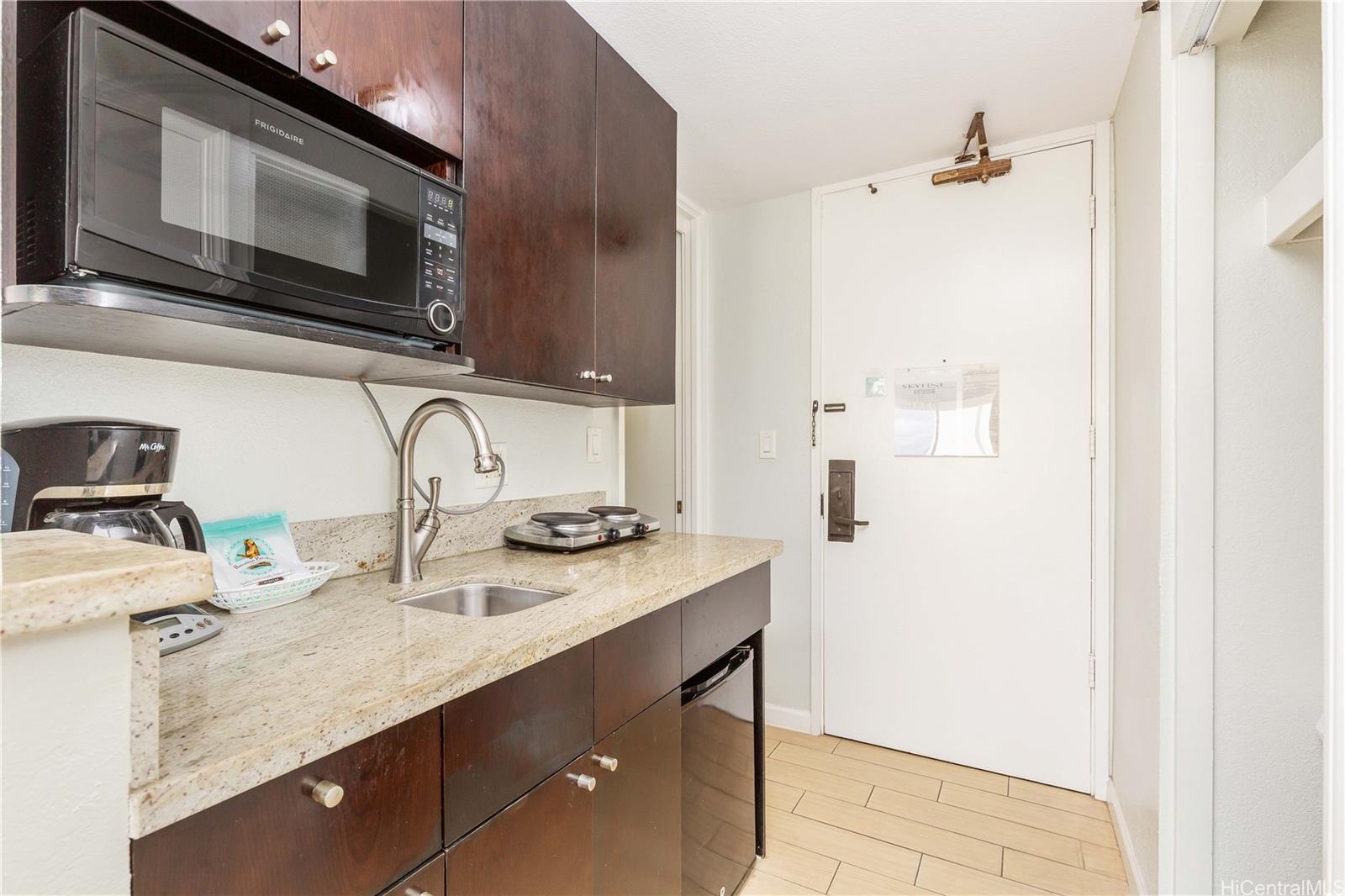 Island Colony condo # 2804, Honolulu, Hawaii - photo 12 of 25