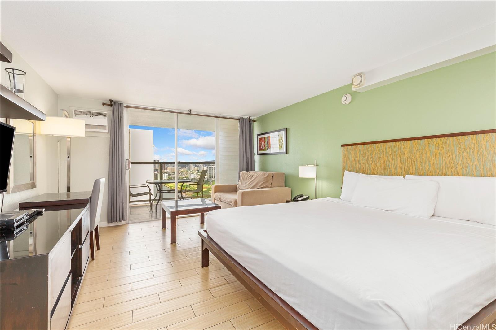 Island Colony condo # 2804, Honolulu, Hawaii - photo 3 of 25