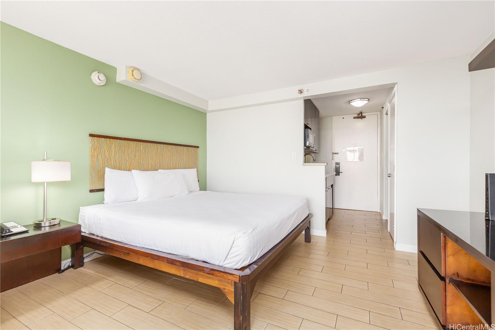 Island Colony condo # 2804, Honolulu, Hawaii - photo 10 of 25