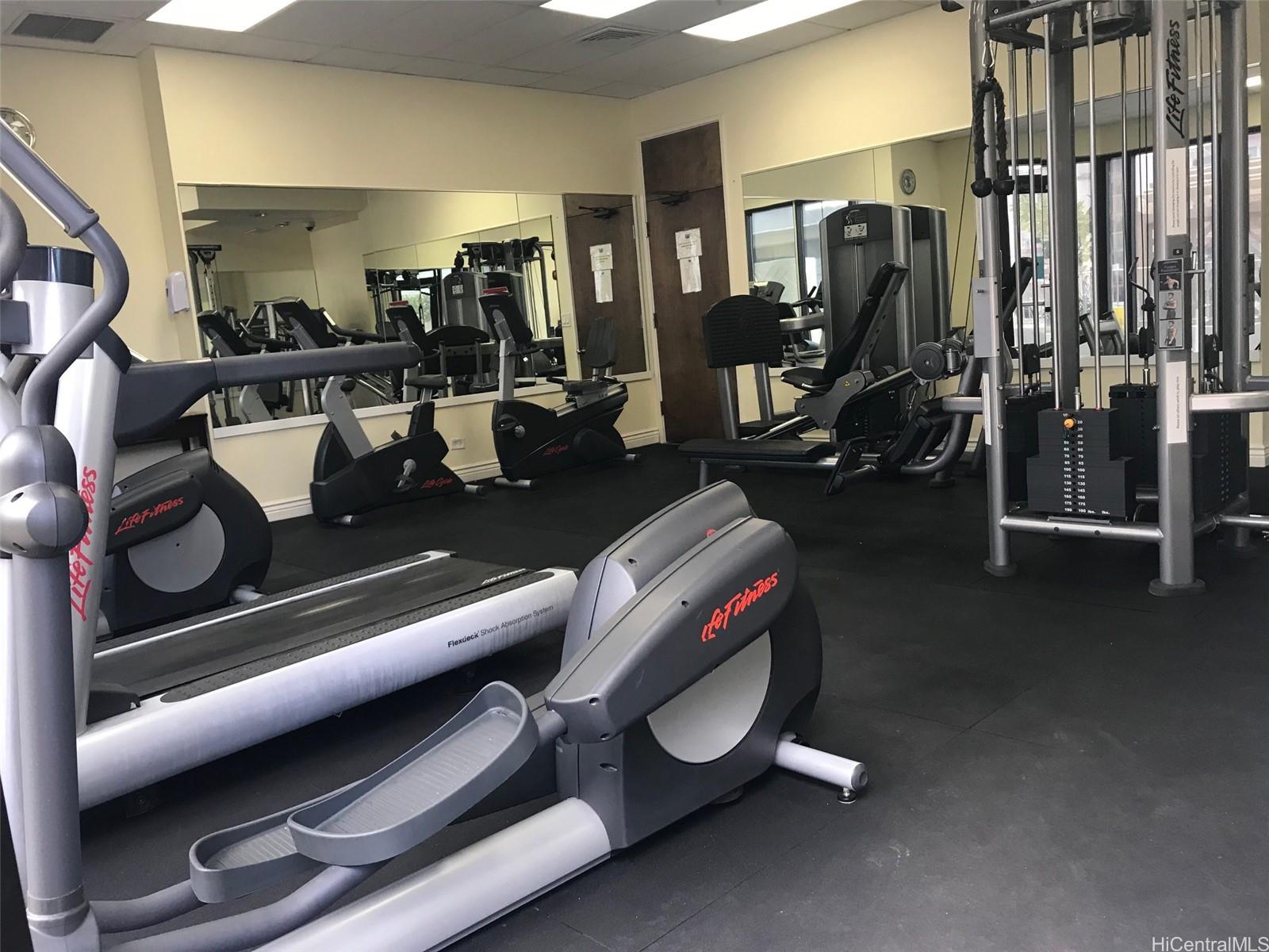 Island Colony condo # 2815, Honolulu, Hawaii - photo 15 of 21