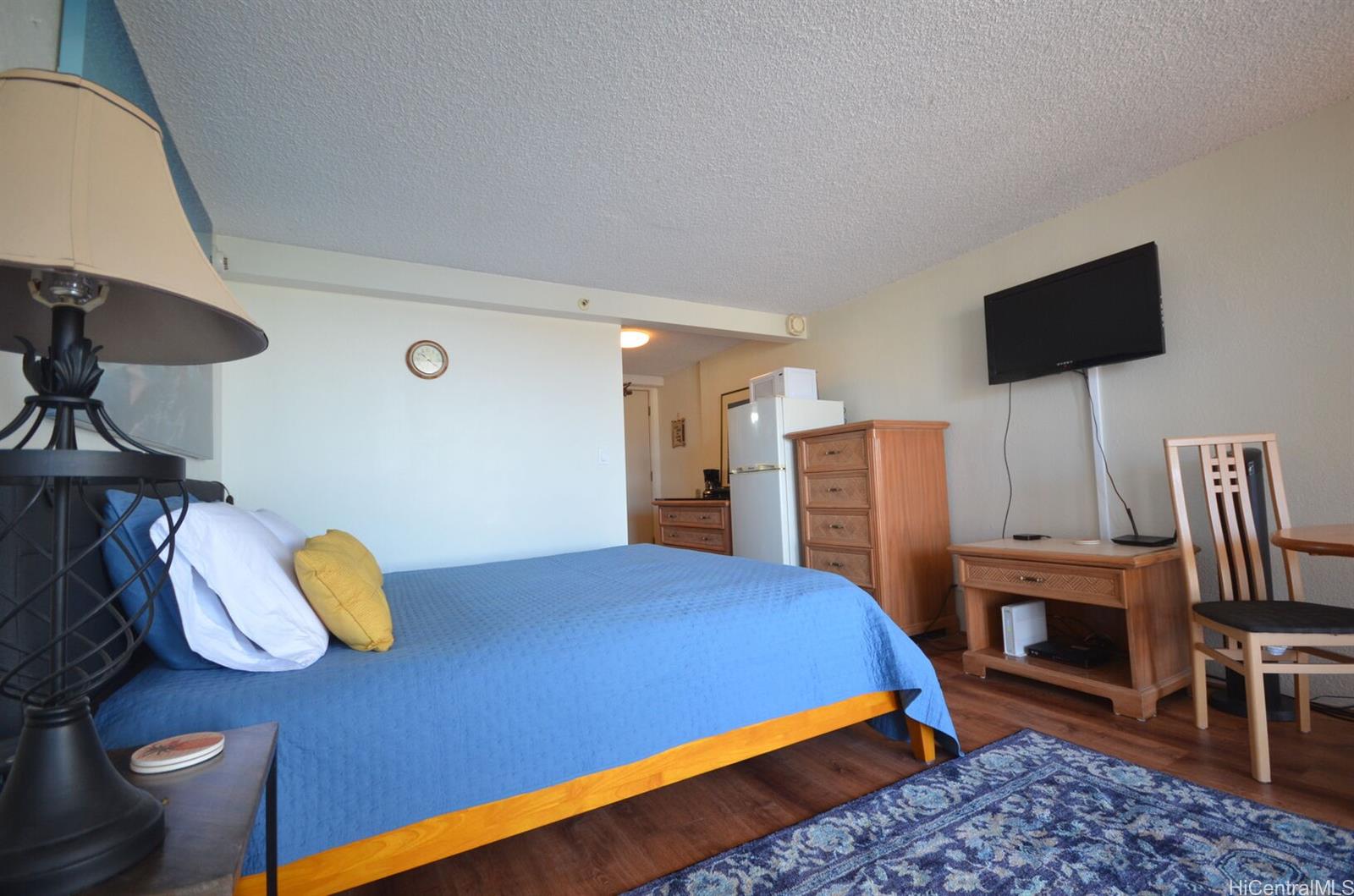 Island Colony condo # 2815, Honolulu, Hawaii - photo 8 of 21