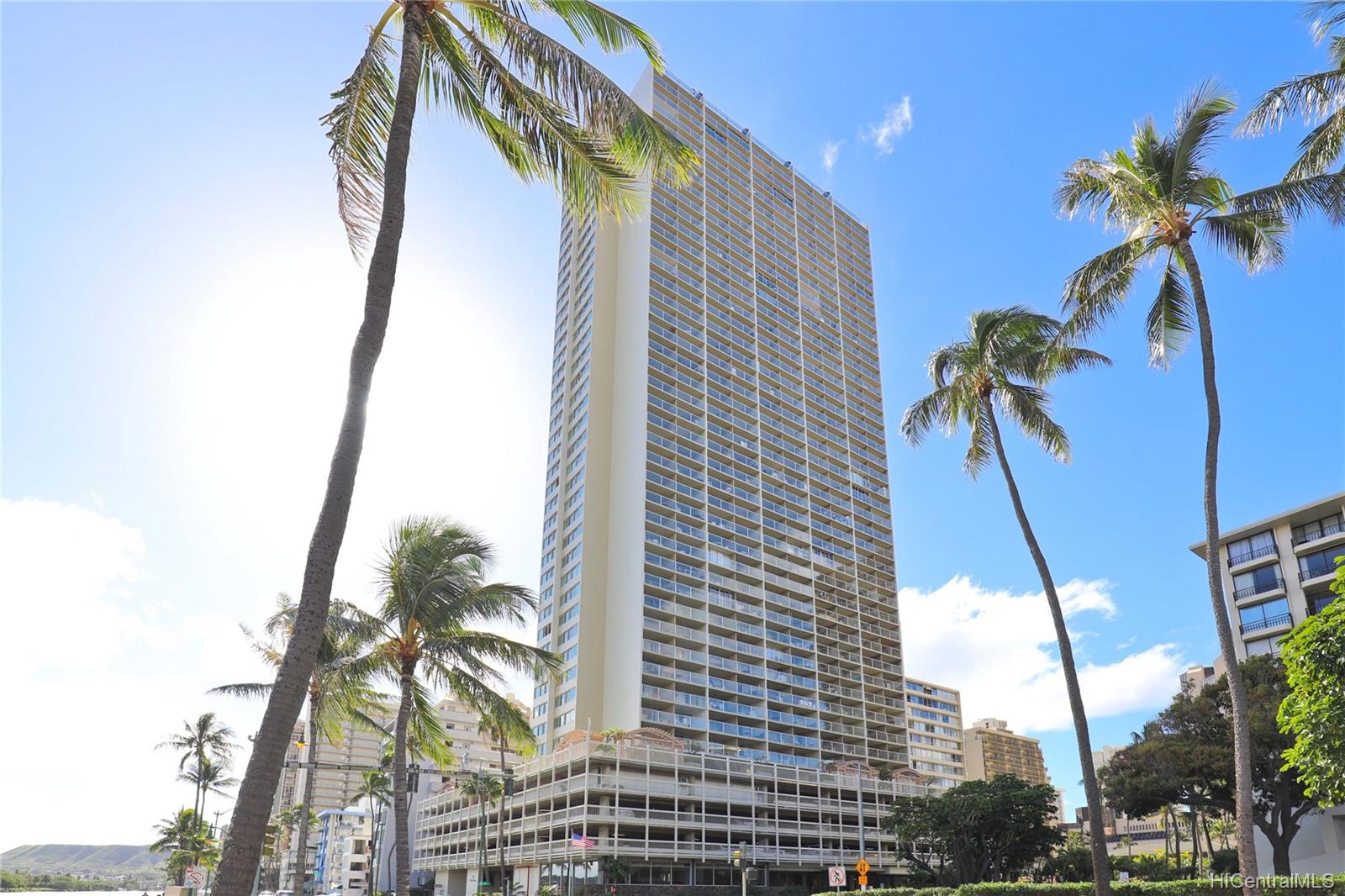 Island Colony #2816, 445 Seaside Ave Honoulu - $276k Waikiki condo