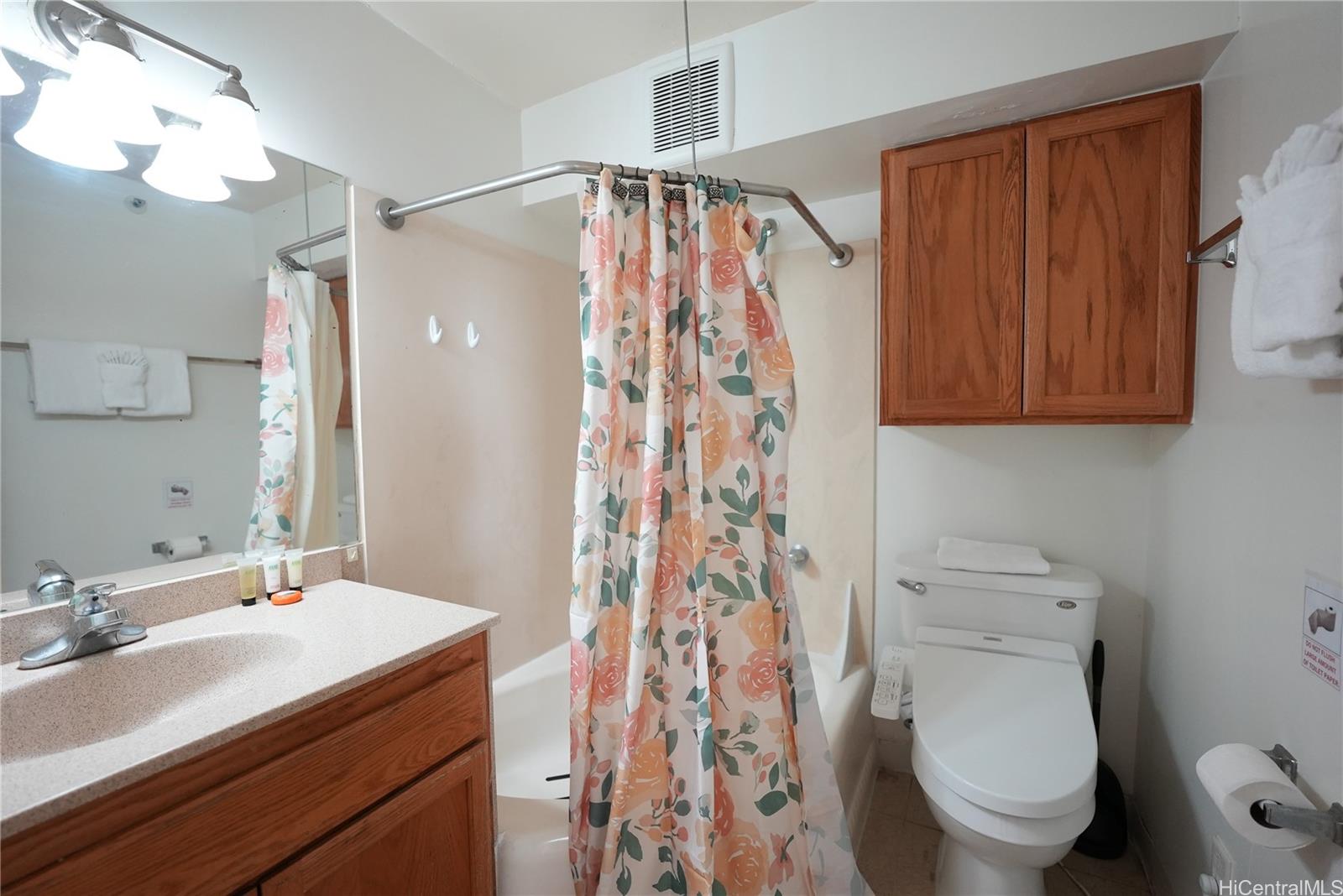 Island Colony condo # 2902, Honolulu, Hawaii - photo 10 of 15