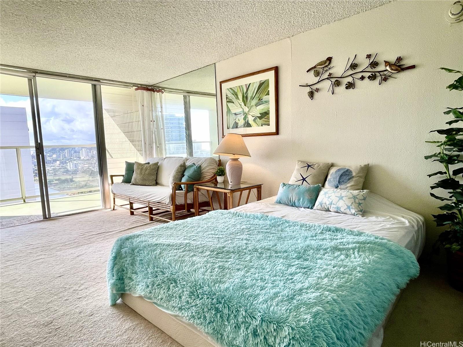 Island Colony condo # 2908, Honolulu, Hawaii - photo 3 of 17