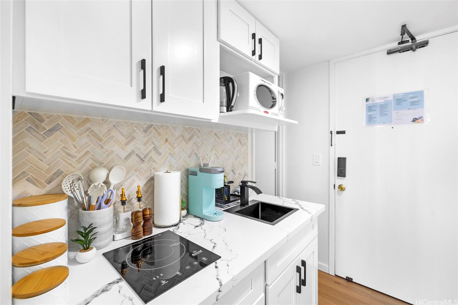 Island Colony condo # 2912, Honolulu, Hawaii - photo 15 of 21