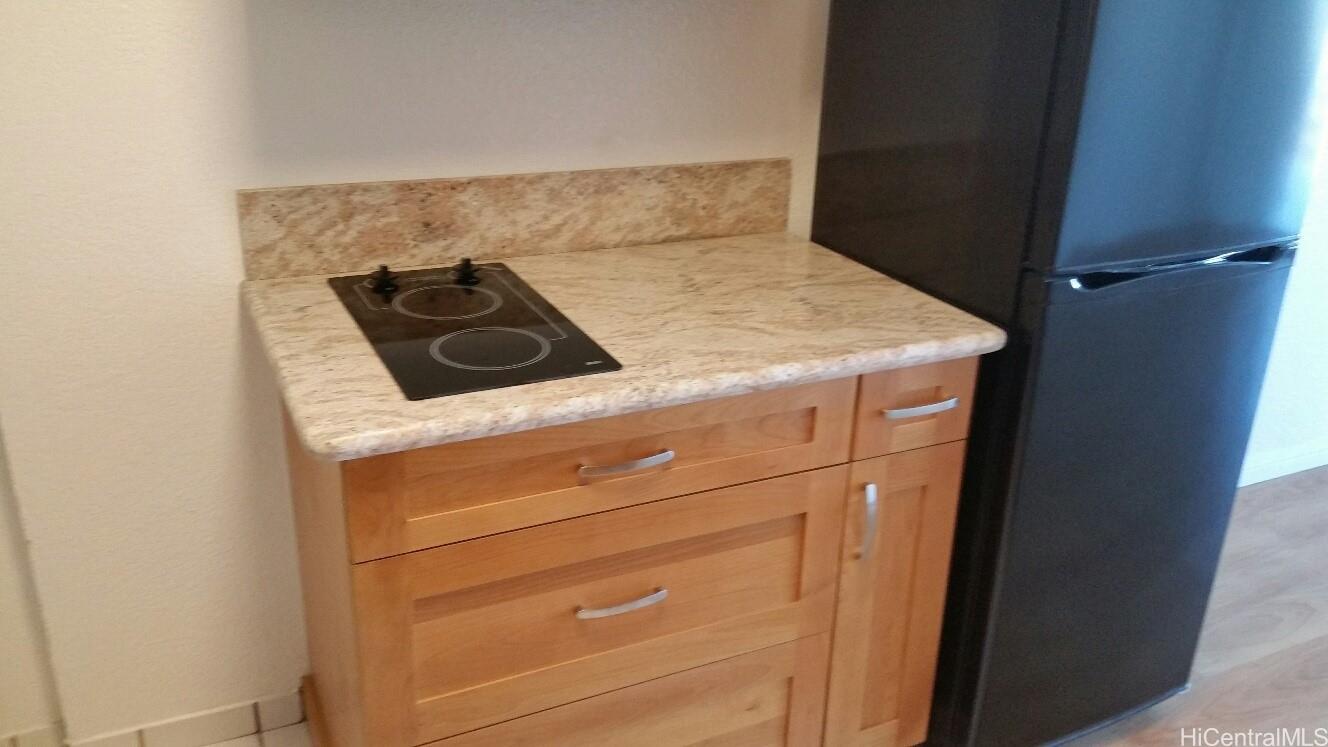 445 Seaside Ave Honolulu - Rental - photo 2 of 25