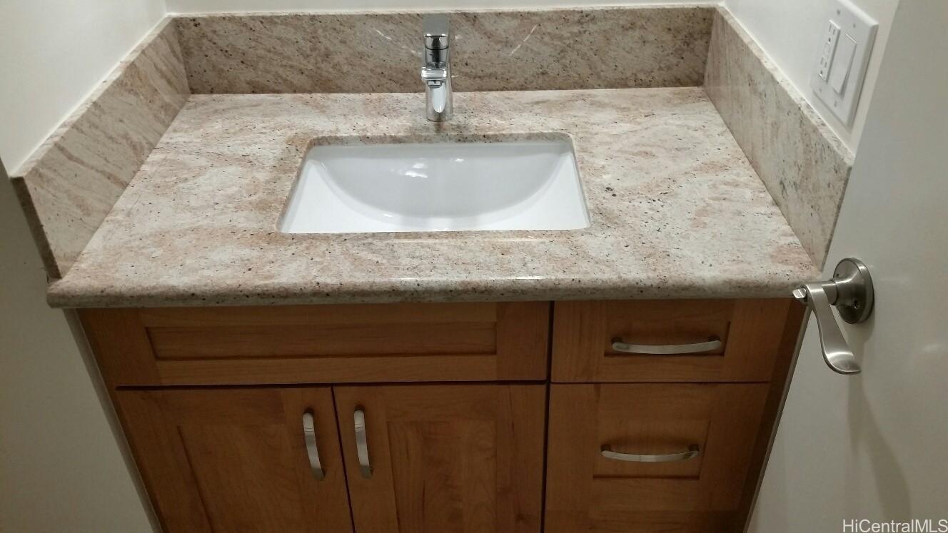 445 Seaside Ave Honolulu - Rental - photo 6 of 25