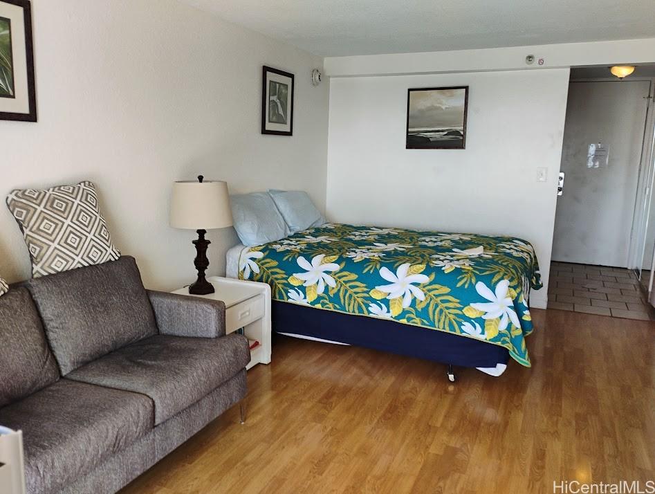 445 Seaside Ave Honolulu - Rental - photo 4 of 13