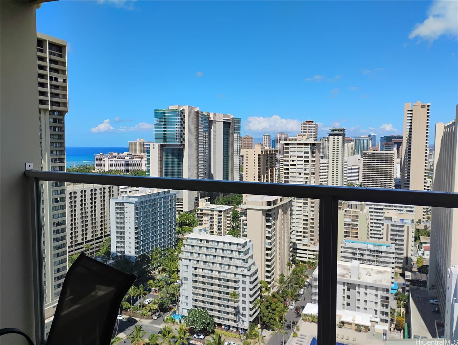 445 Seaside Ave Honolulu - Rental - photo 5 of 13