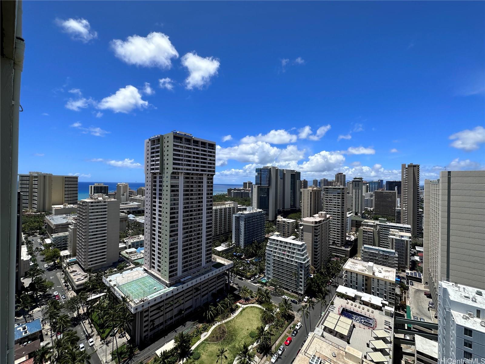 445 Seaside Ave Honolulu - Rental - photo 11 of 15