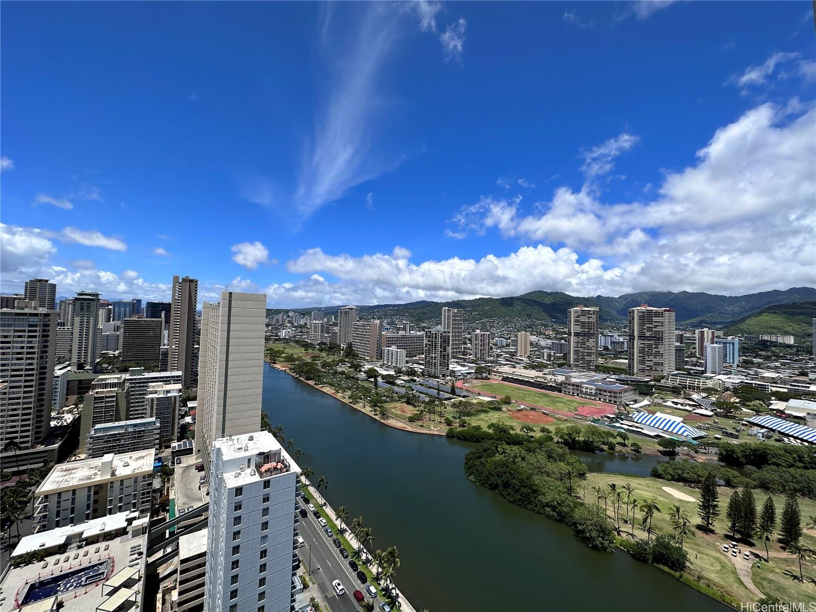 445 Seaside Ave Honolulu - Rental - photo 10 of 15