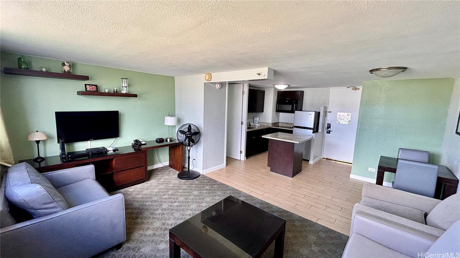 Island Colony condo # 3401, Honolulu, Hawaii - photo 2 of 7