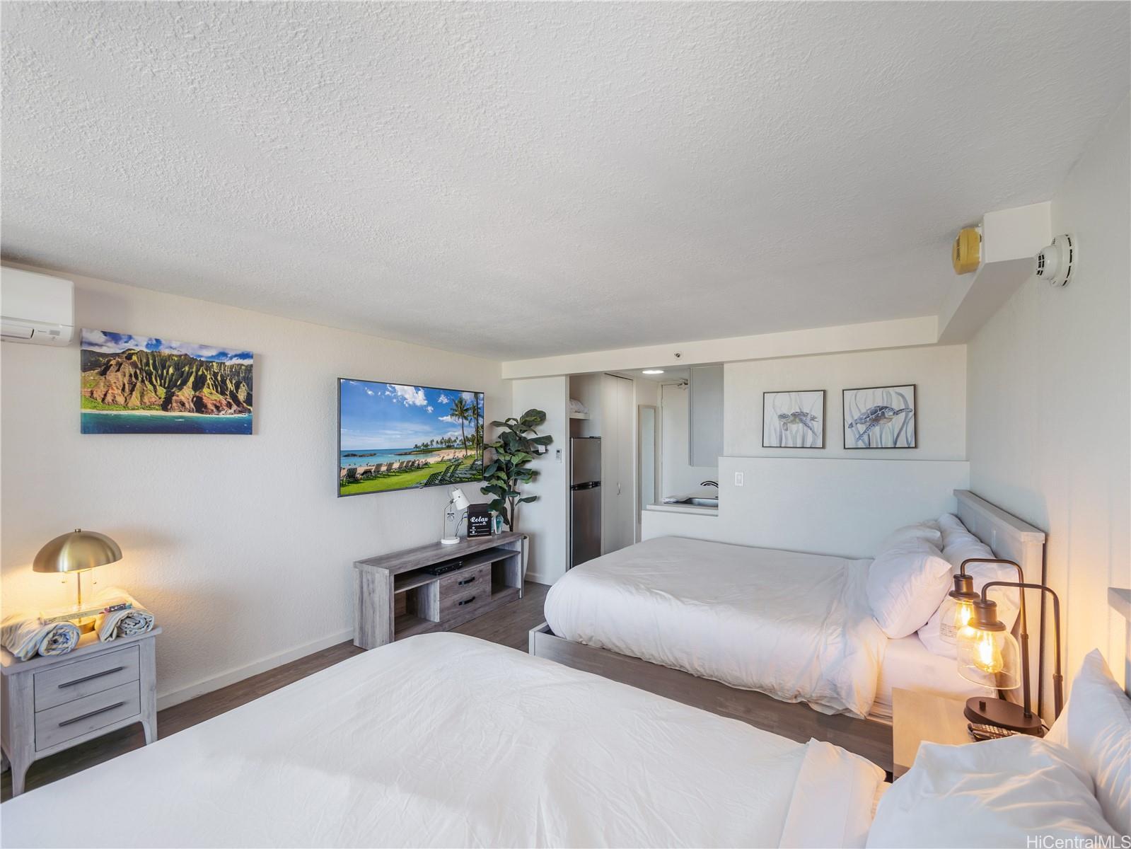 Island Colony condo # 3703, Honolulu, Hawaii - photo 2 of 25