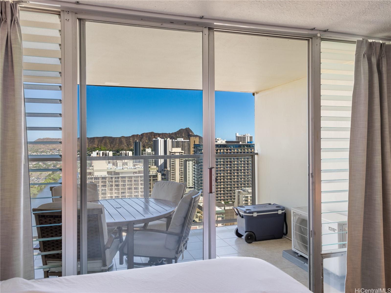 Island Colony condo # 3703, Honolulu, Hawaii - photo 8 of 25