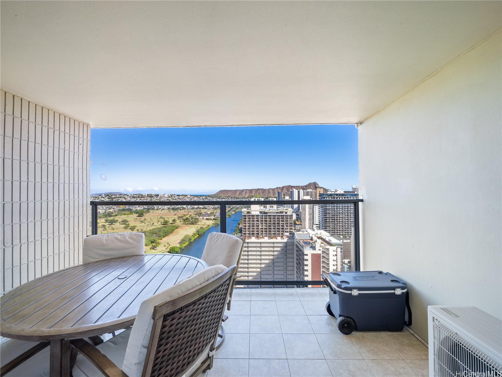 Island Colony condo # 3703, Honolulu, Hawaii - photo 9 of 25