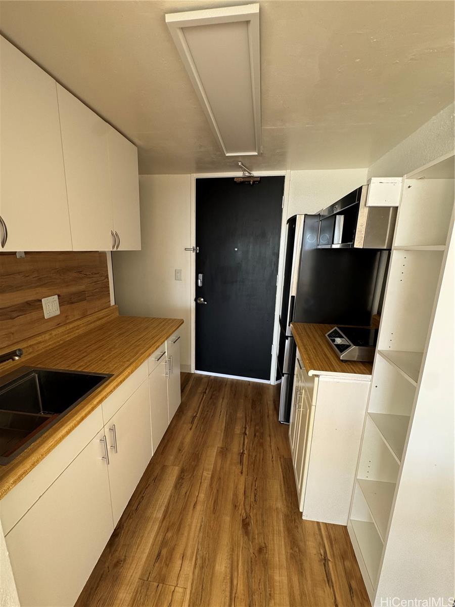 Island Colony condo # 3816, Honolulu, Hawaii - photo 8 of 22