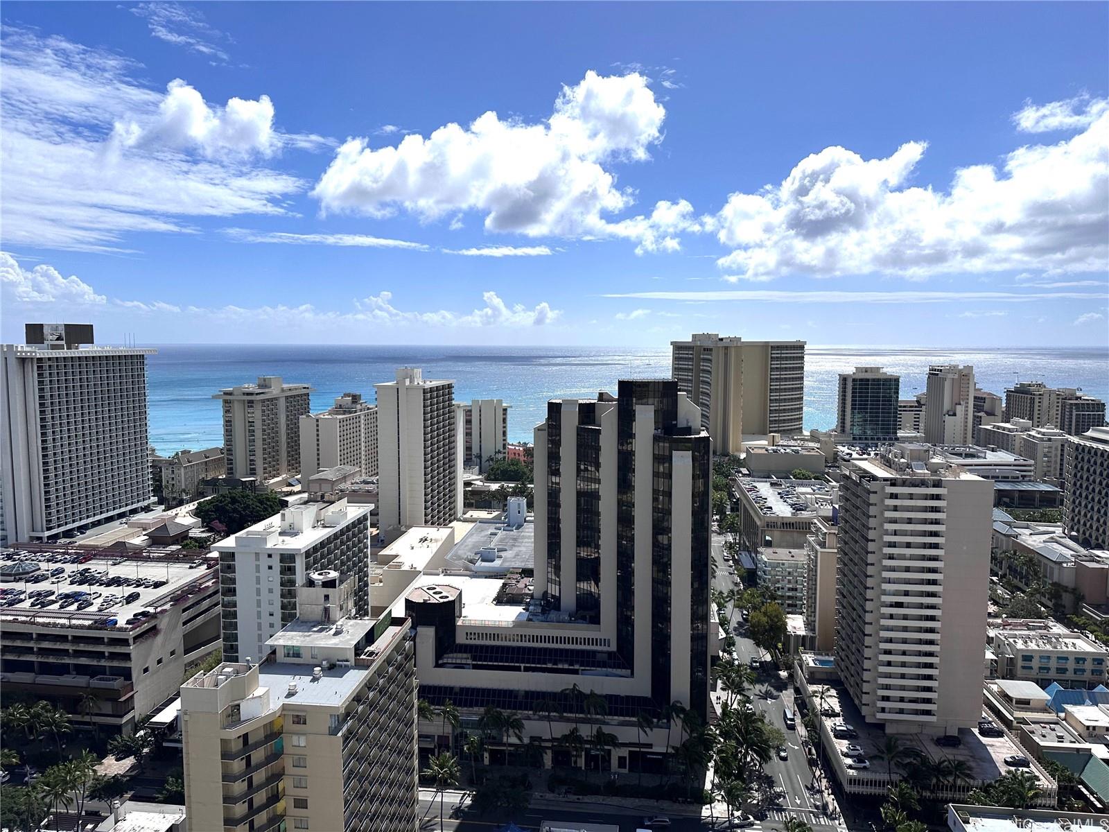 445 Seaside Ave Honolulu - Rental - photo 8 of 22