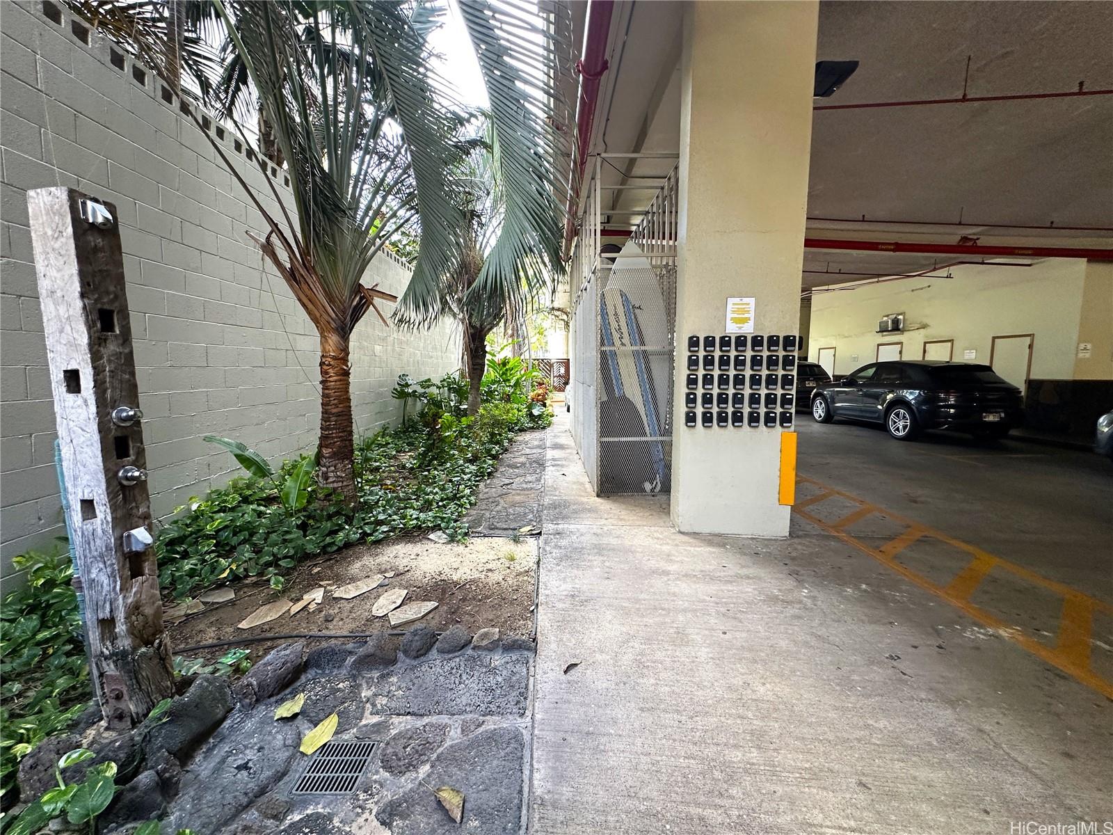 Island Colony condo # 3905, Honolulu, Hawaii - photo 21 of 25