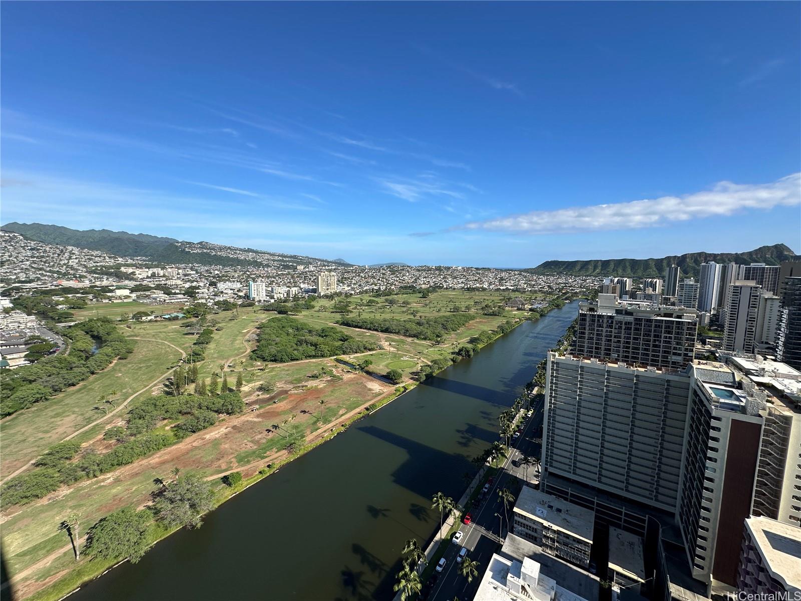 Island Colony condo # 3905, Honolulu, Hawaii - photo 4 of 25