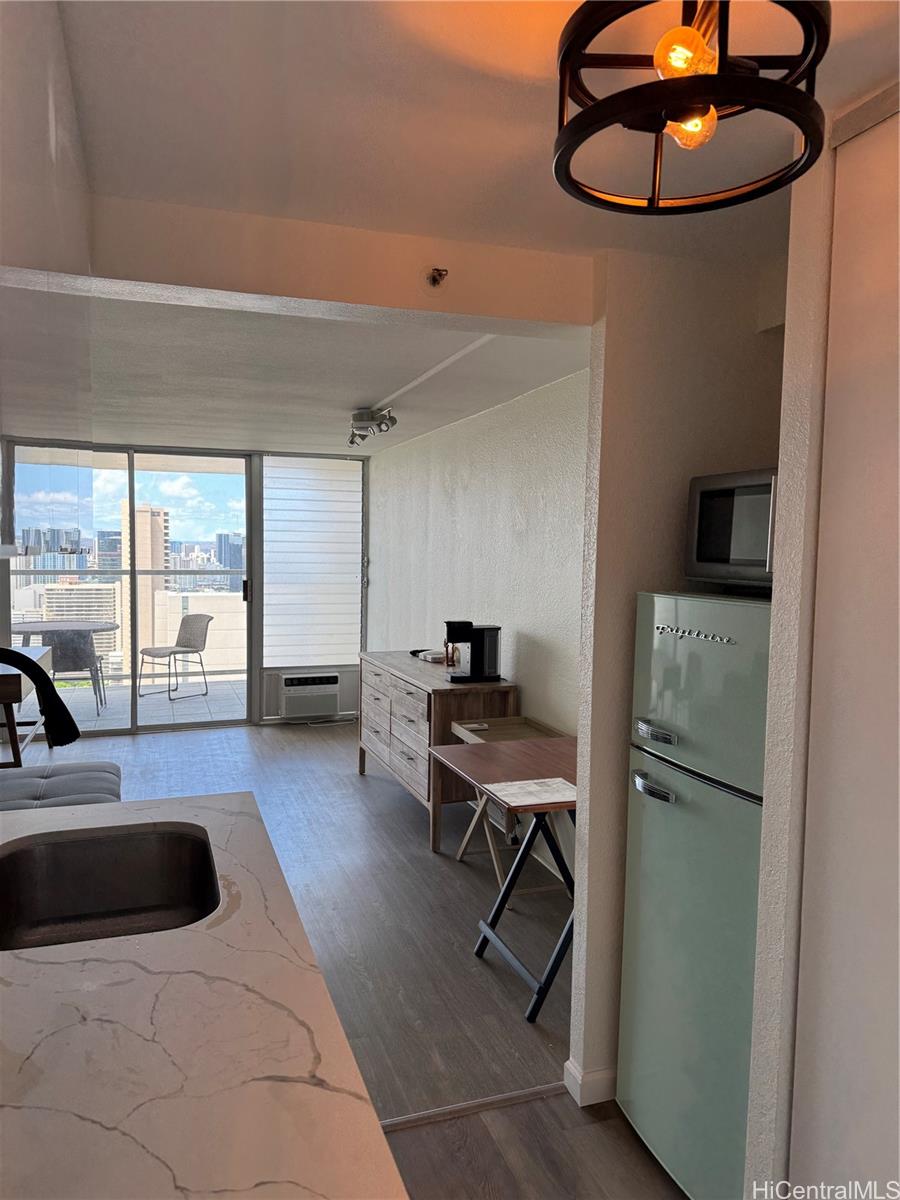 Island Colony condo # 3906, Honolulu, Hawaii - photo 5 of 15