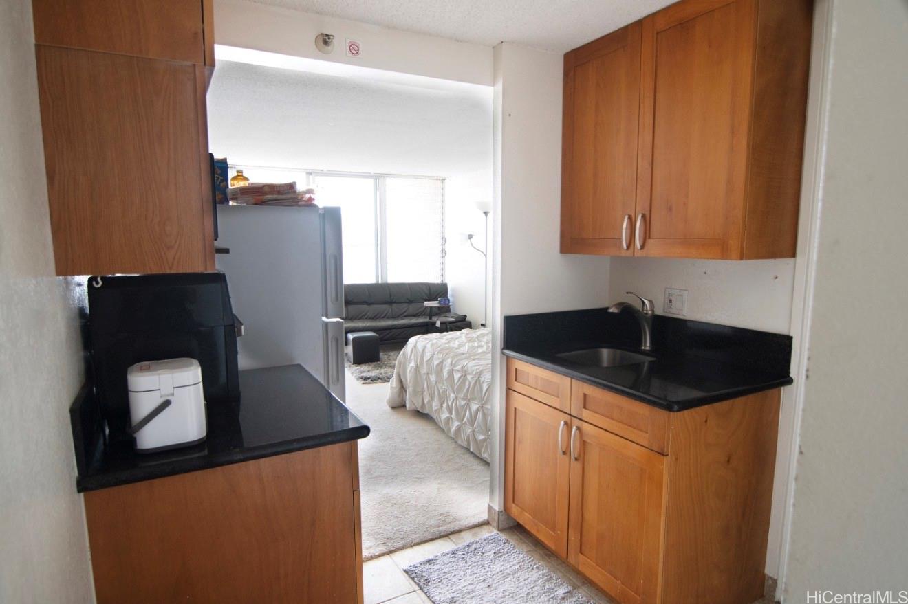 Island Colony condo # 3909, Honolulu, Hawaii - photo 4 of 12